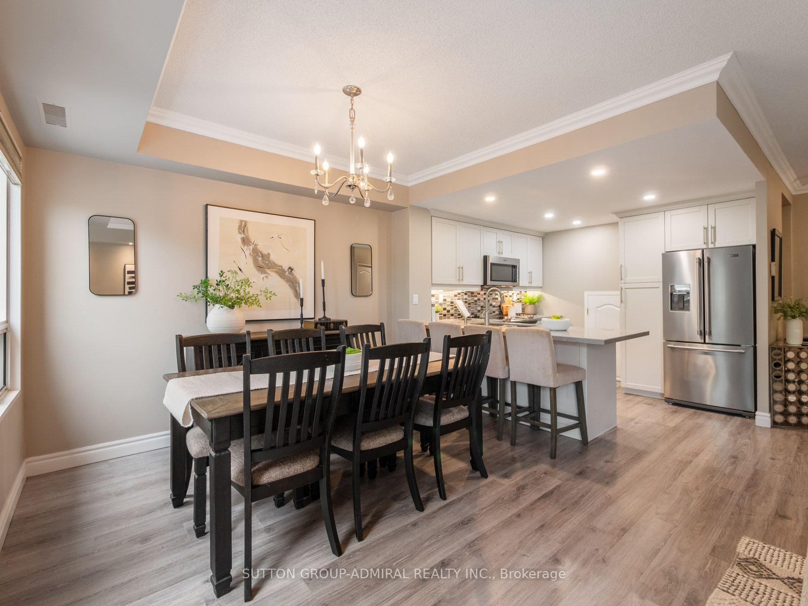 Photo 15 of Unit 306, 9 Greenbriar Road, North York, Bayview Village — HOMEH