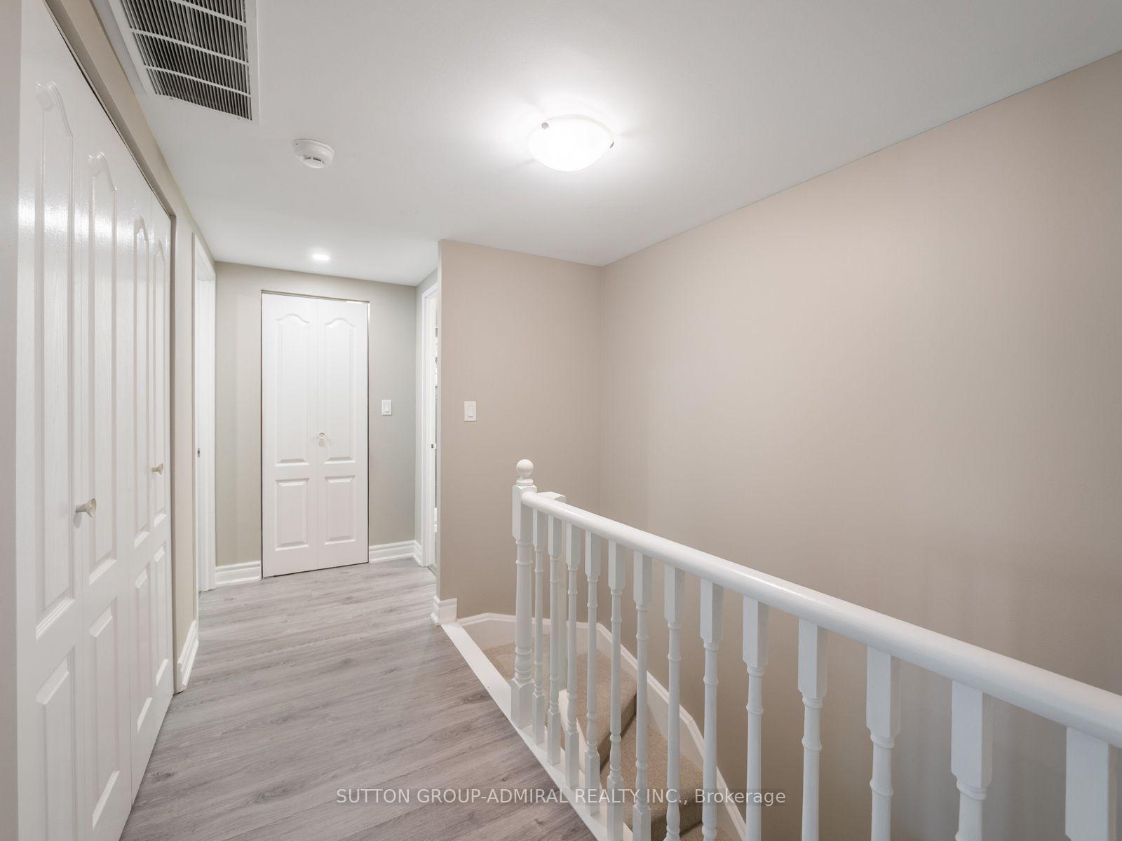 Photo 17 of Unit 306, 9 Greenbriar Road, North York, Bayview Village — HOMEH