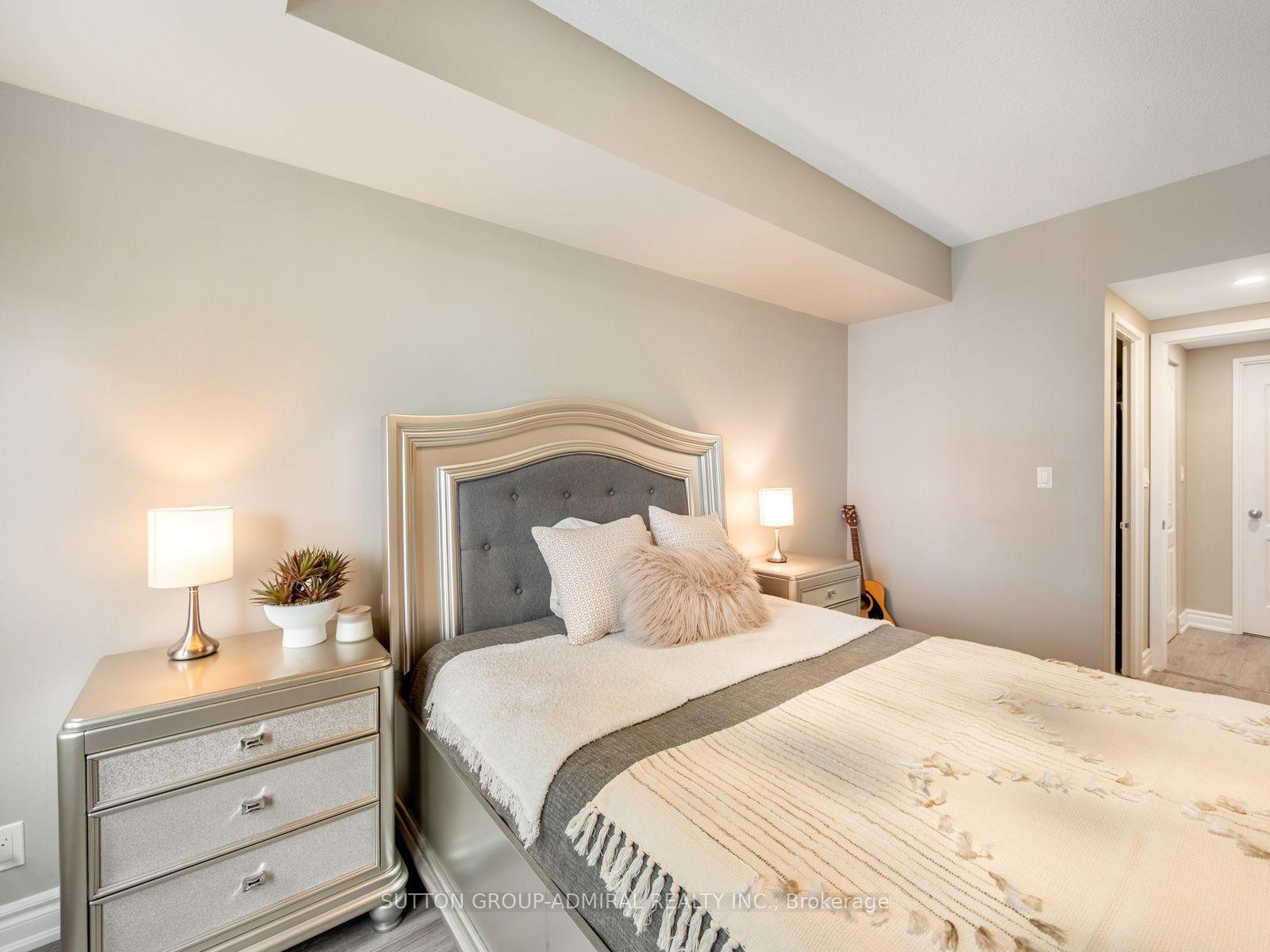 Photo 28 of Unit 306, 9 Greenbriar Road, North York, Bayview Village — HOMEH
