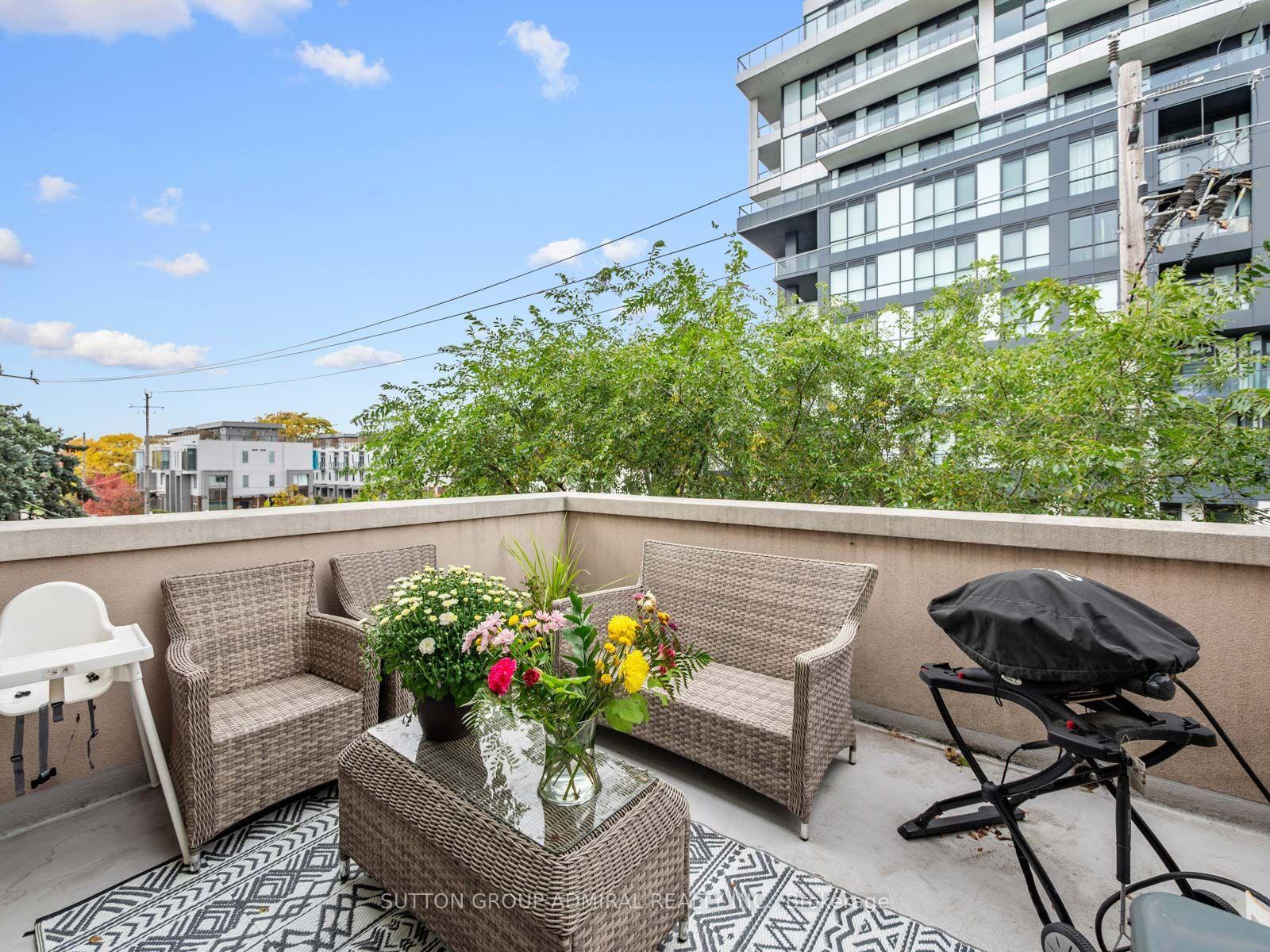 Photo 32 of Unit 306, 9 Greenbriar Road, North York, Bayview Village — HOMEH