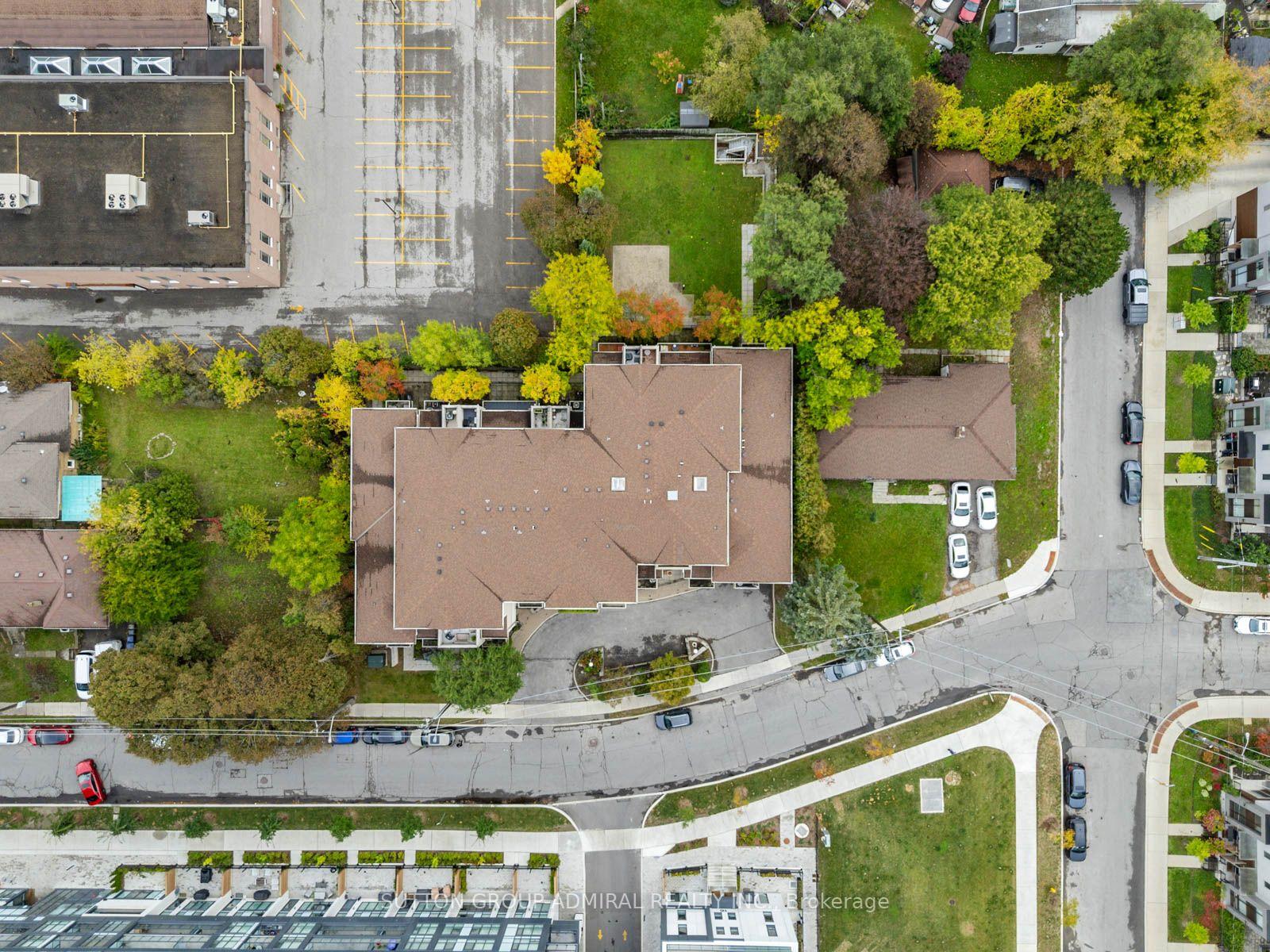 Photo 44 of Unit 306, 9 Greenbriar Road, North York, Bayview Village — HOMEH