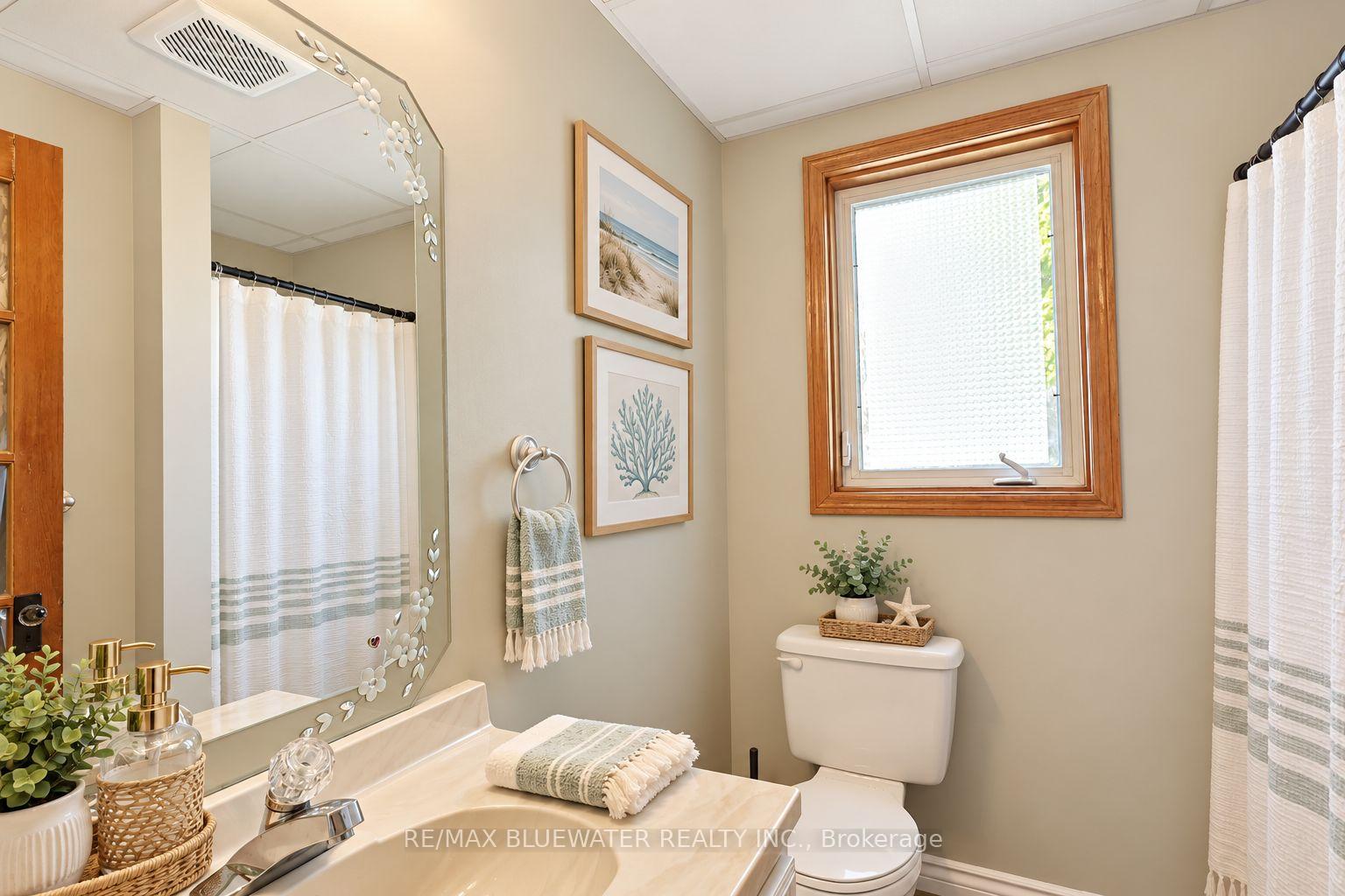 Photo 32 of 71251 Bluewater Highway, Bluewater, Hay — HOMEH