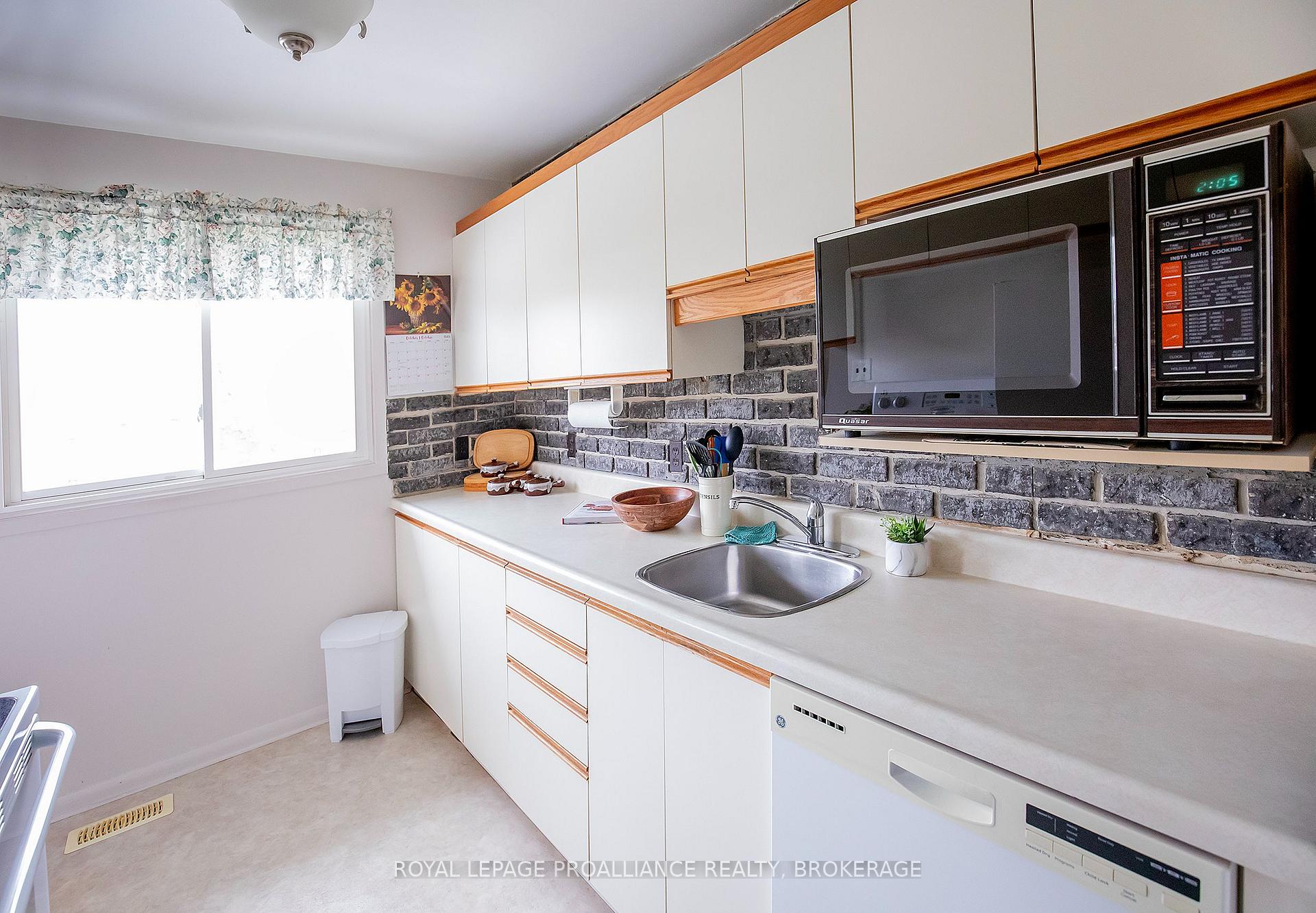 Photo 6 of 676 Willis Street, Kingston, South of Taylor-Kidd Blvd — HOMEH