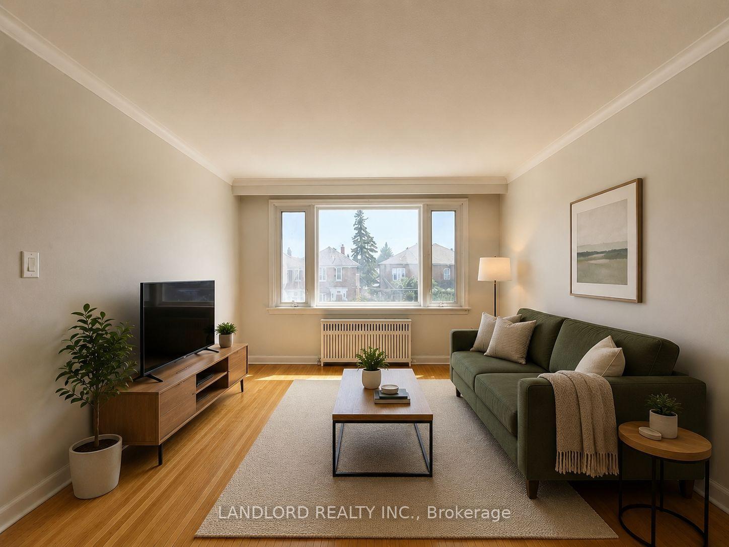 Photo of Unit 2nd Fl, 82 Lanark Avenue