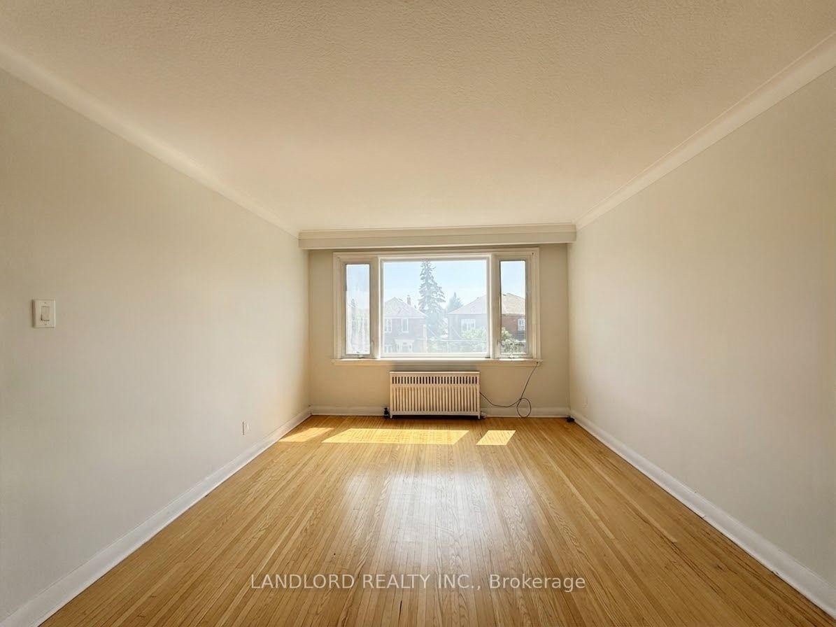 Photo 2 of Unit 2nd Fl, 82 Lanark Avenue, Toronto, Oakwood Village — HOMEH