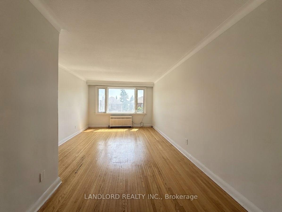Photo 3 of Unit 2nd Fl, 82 Lanark Avenue, Toronto, Oakwood Village — HOMEH