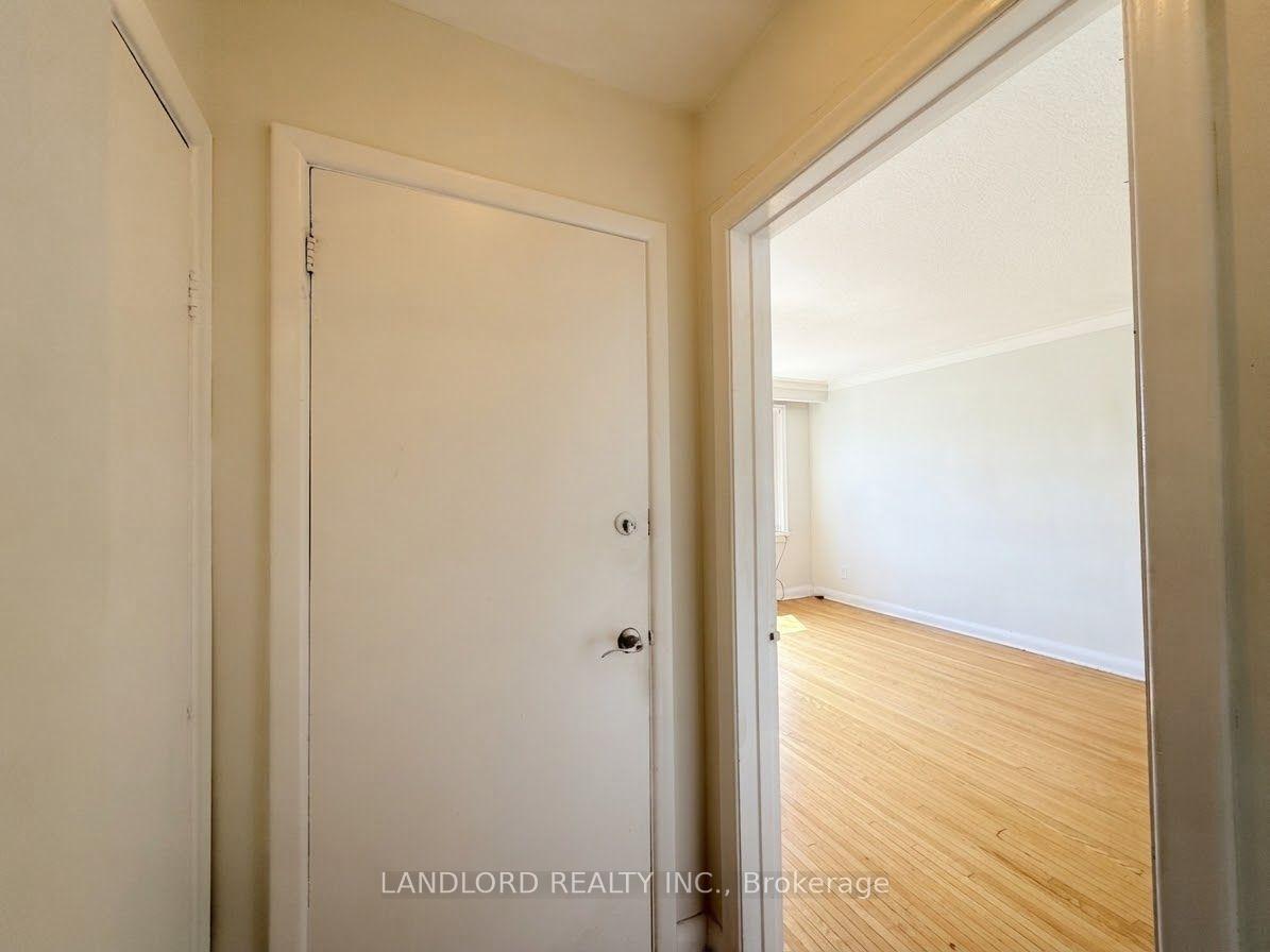 Photo 12 of Unit 2nd Fl, 82 Lanark Avenue, Toronto, Oakwood Village — HOMEH