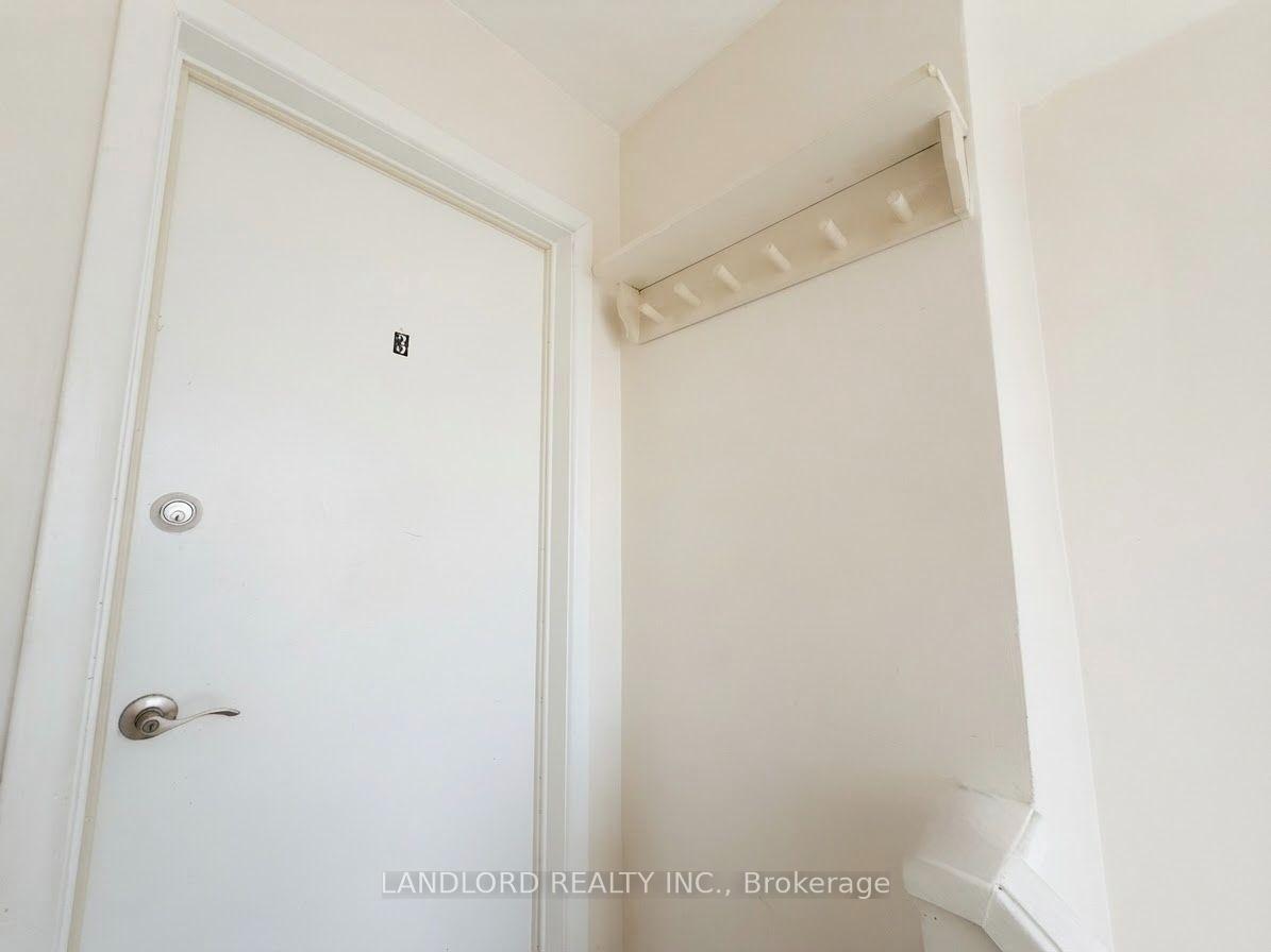 Photo 26 of Unit 2nd Fl, 82 Lanark Avenue, Toronto, Oakwood Village — HOMEH