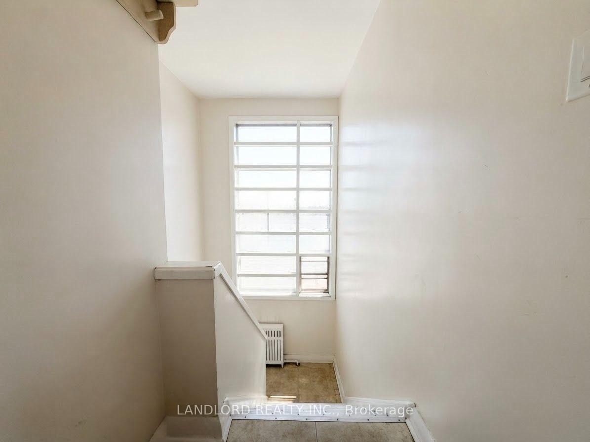 Photo 27 of Unit 2nd Fl, 82 Lanark Avenue, Toronto, Oakwood Village — HOMEH