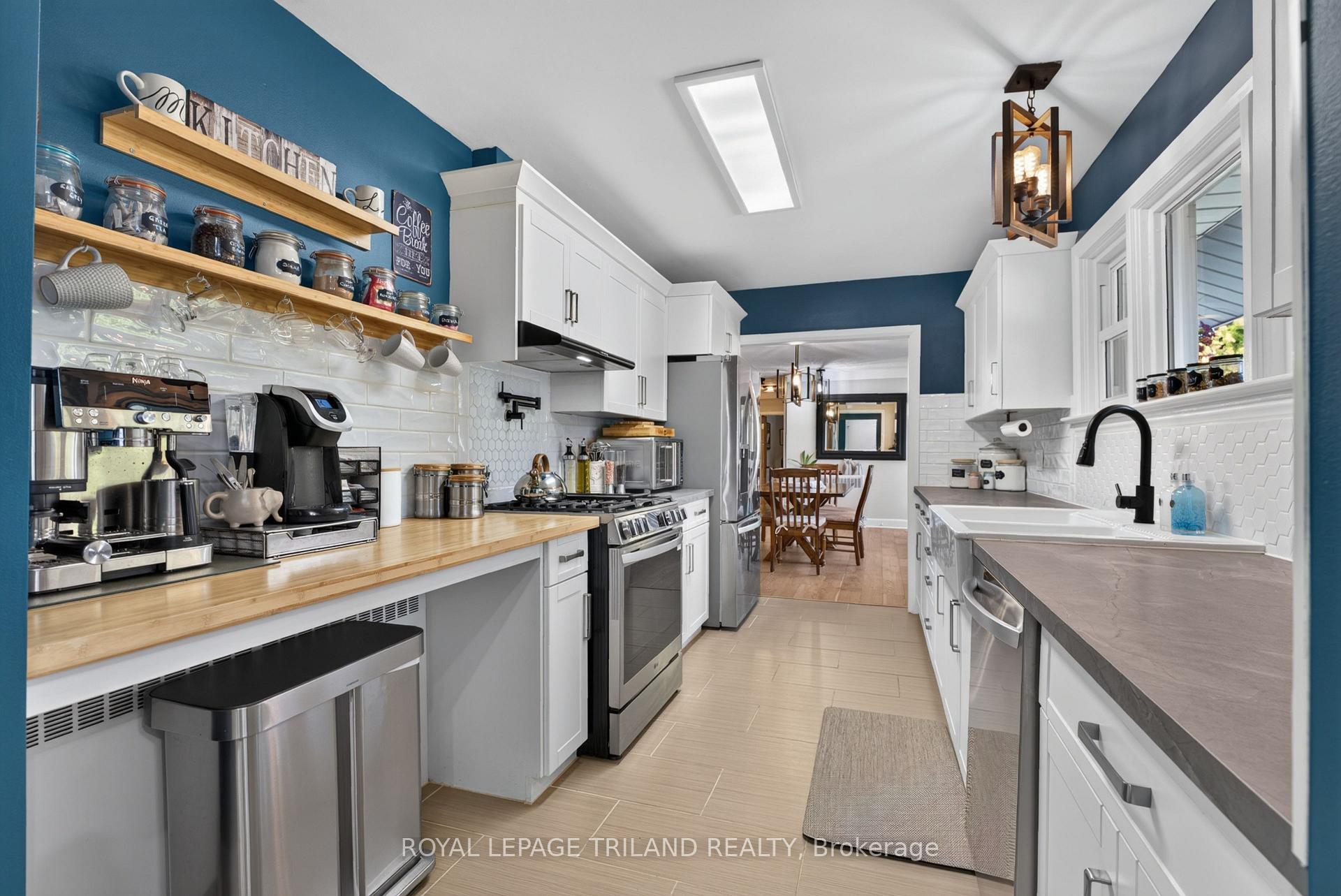Photo 13 of 696 Queen Street, Chatham-Kent, Chatham — HOMEH