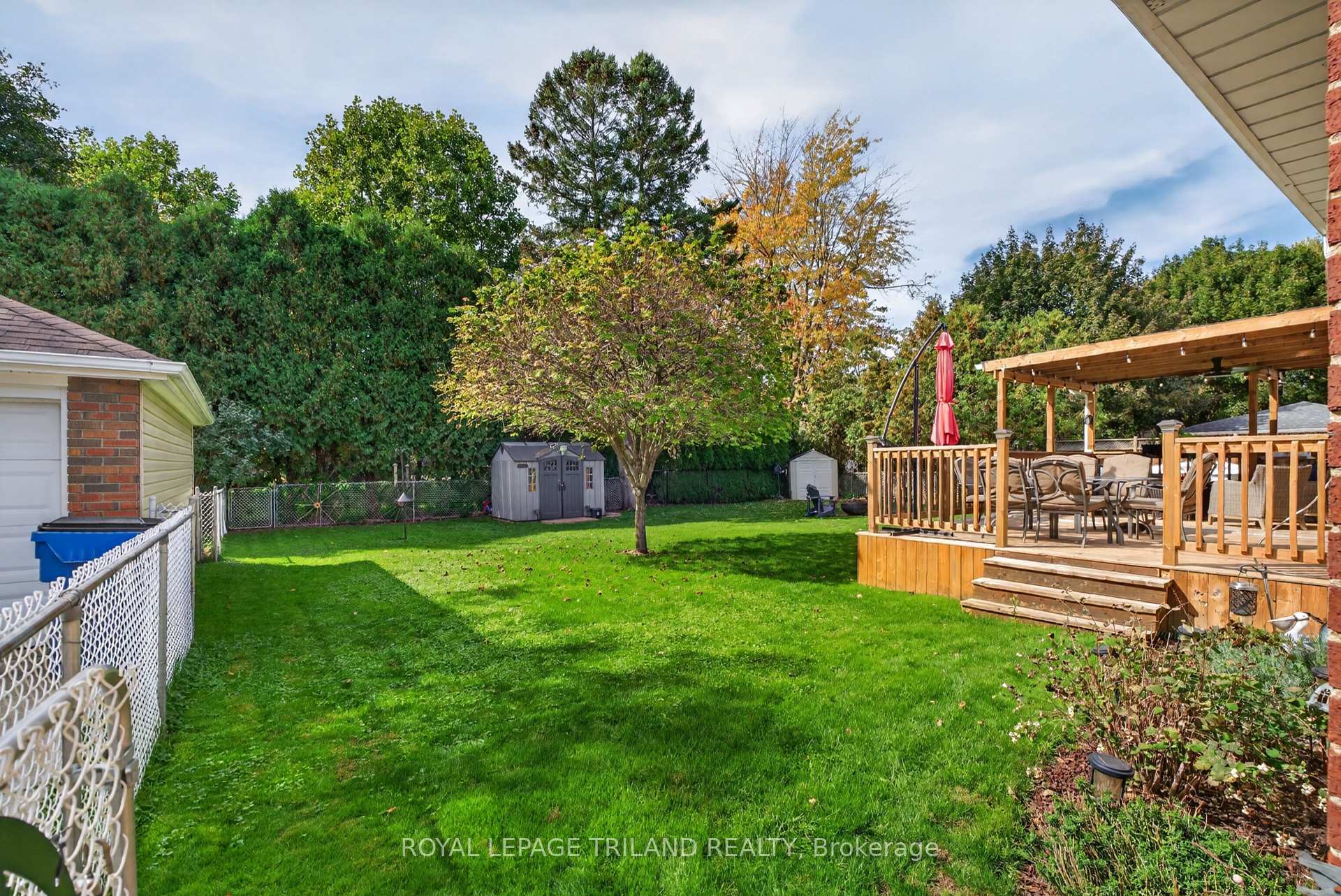 Photo 32 of 696 Queen Street, Chatham-Kent, Chatham — HOMEH