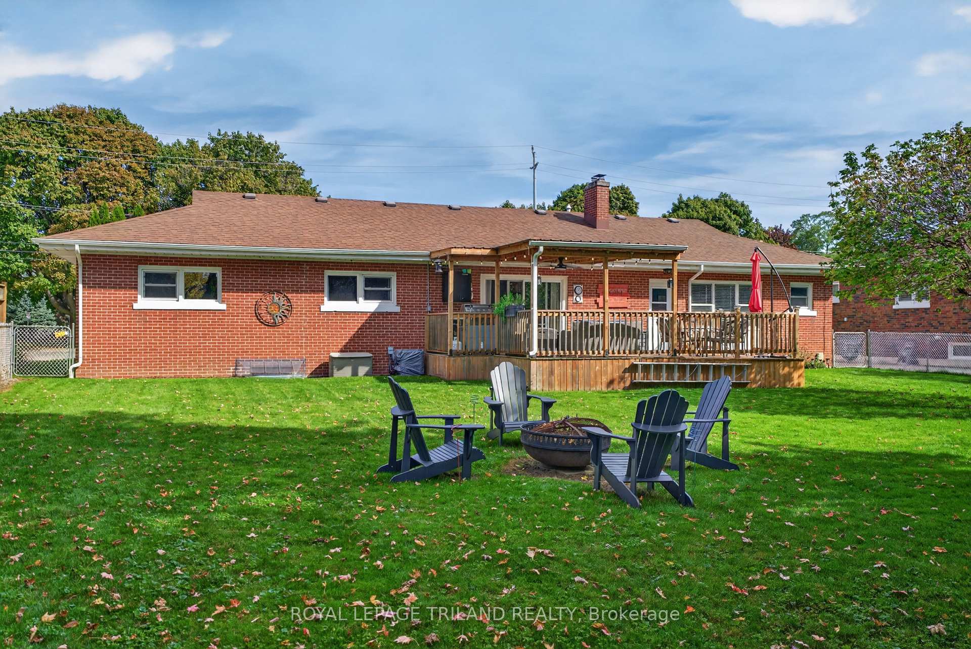 Photo 37 of 696 Queen Street, Chatham-Kent, Chatham — HOMEH