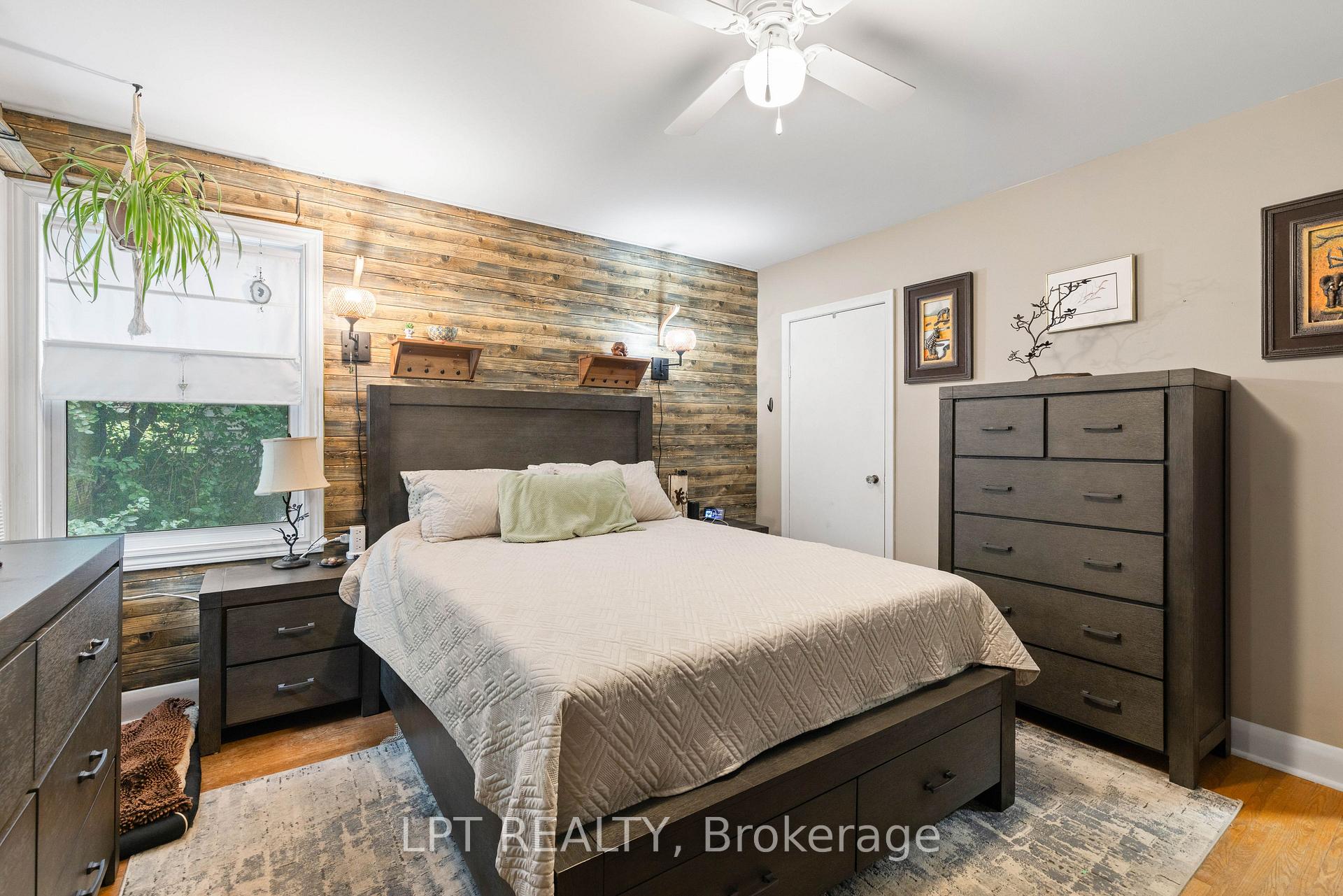 Photo 24 of 98 Don Mor Drive, Newmarket, Central Newmarket — HOMEH