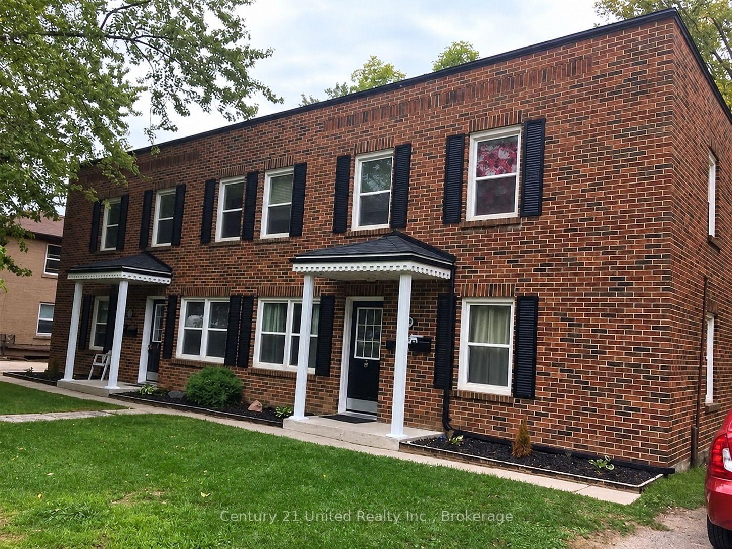 Photo of Unit A, 1269 Clonsilla Avenue