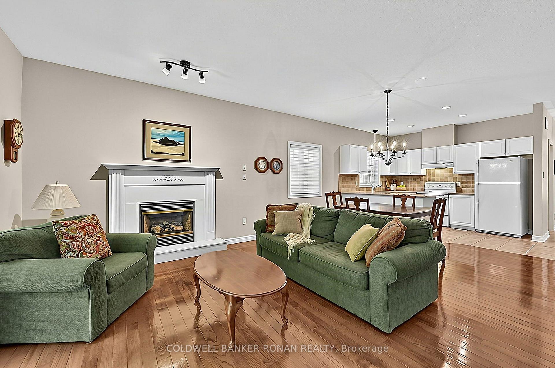 Photo 13 of 5 Hilliard Court, Caledon, Caledon East — HOMEH