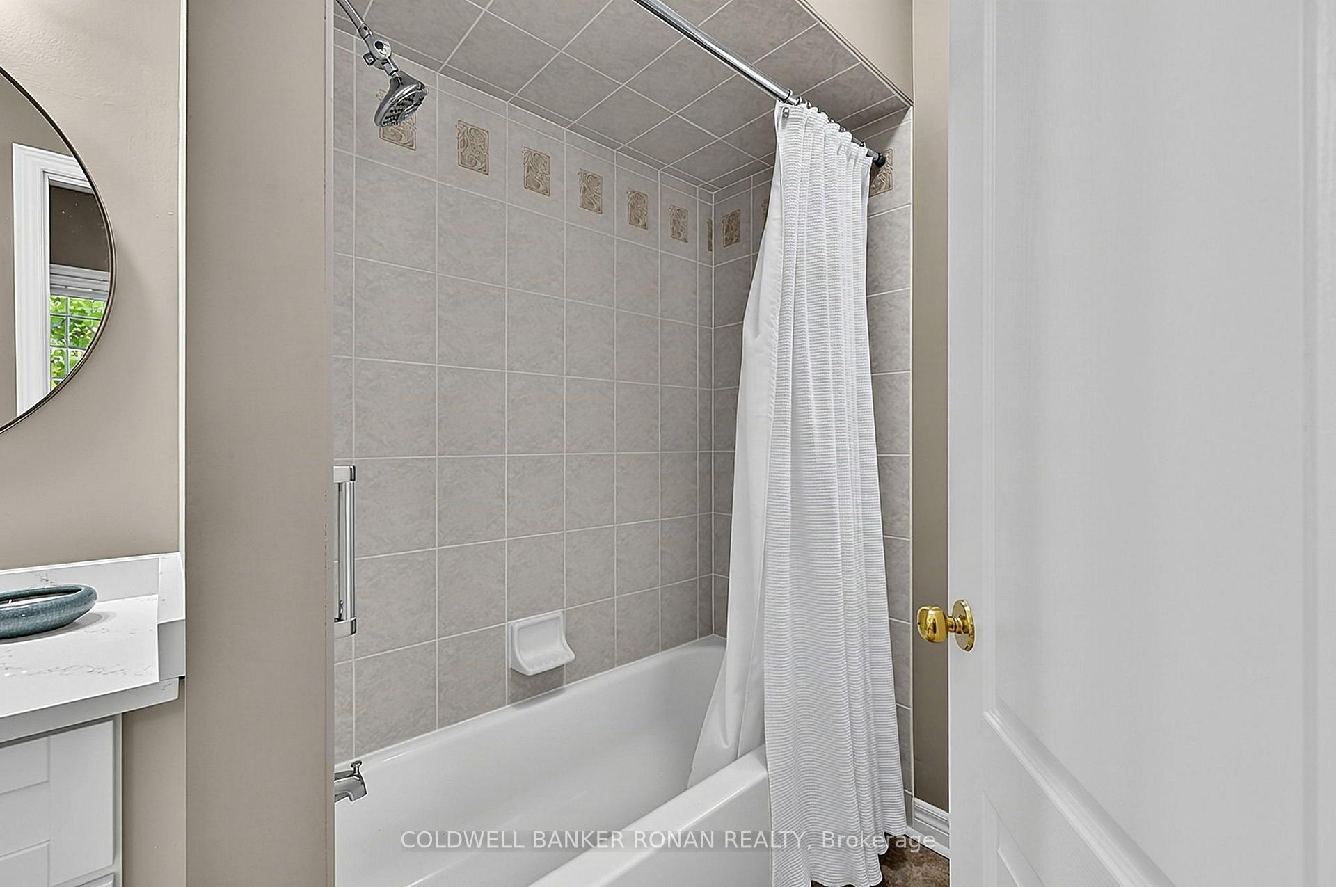 Photo 20 of 5 Hilliard Court, Caledon, Caledon East — HOMEH