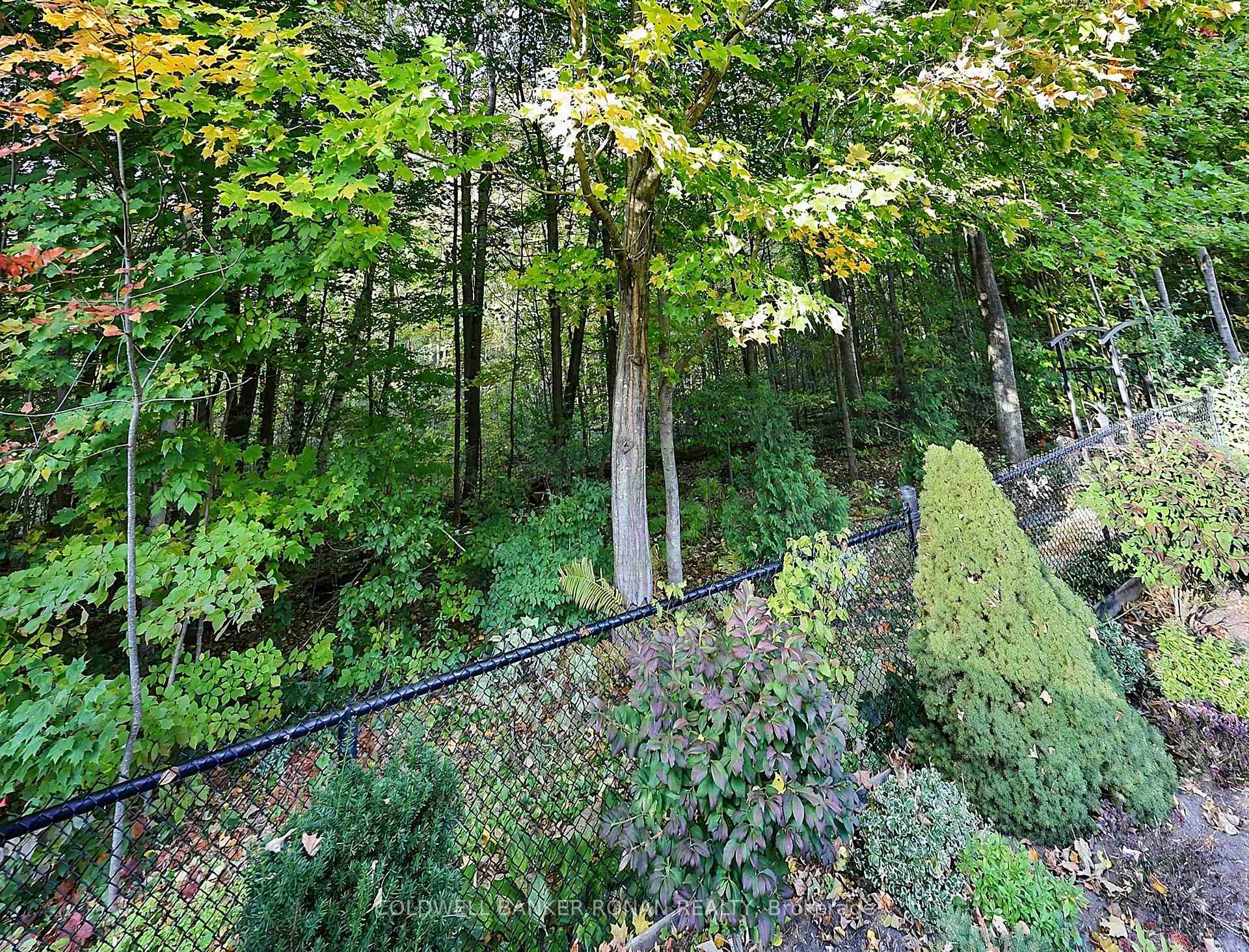 Photo 34 of 5 Hilliard Court, Caledon, Caledon East — HOMEH