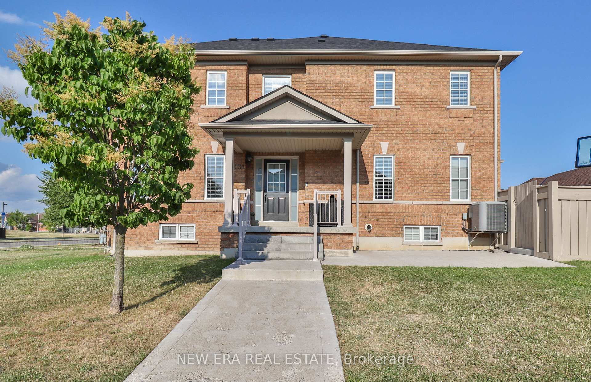 Photo 2 of 331 Davos Road, Vaughan, Vellore Village — HOMEH