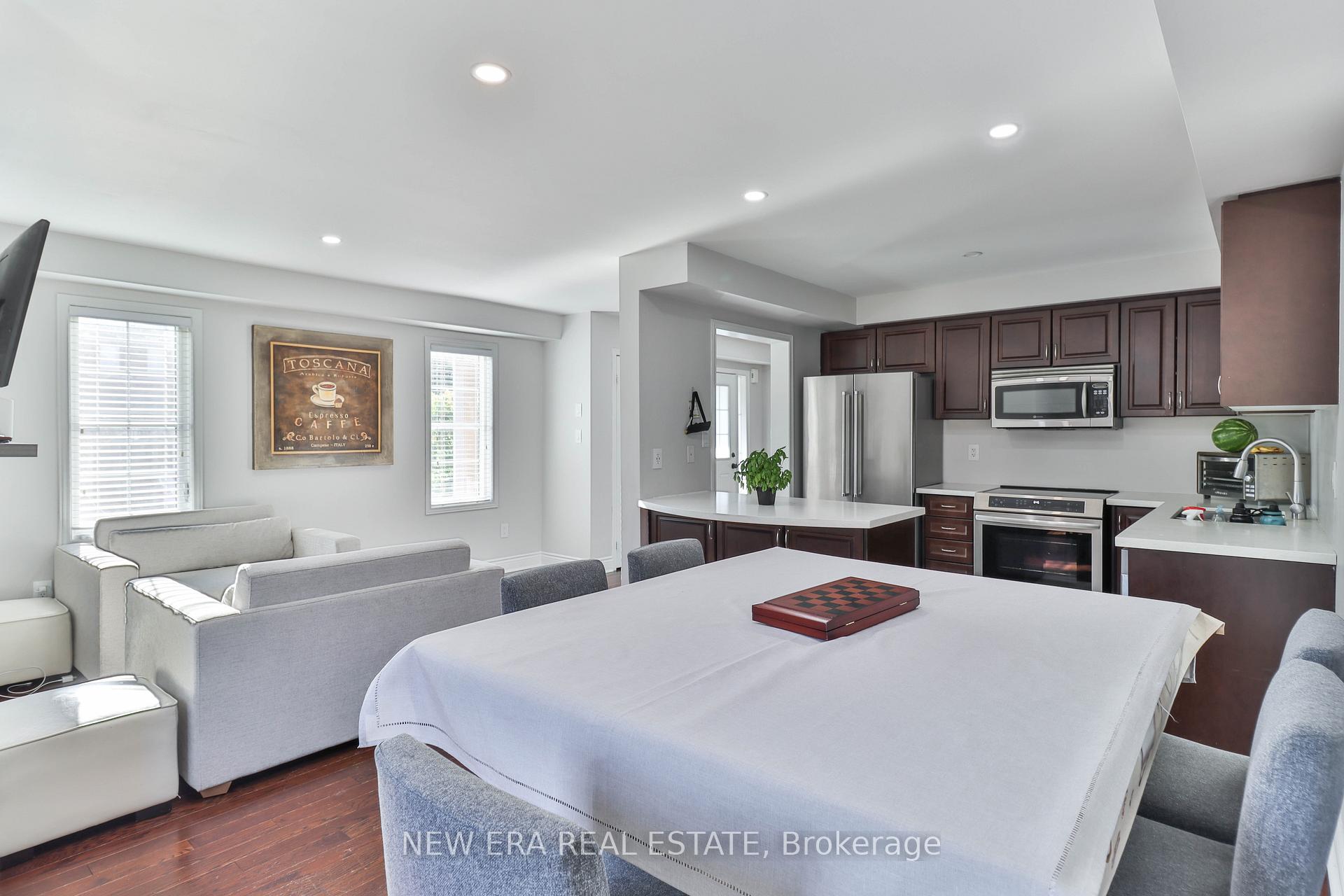Photo 11 of 331 Davos Road, Vaughan, Vellore Village — HOMEH