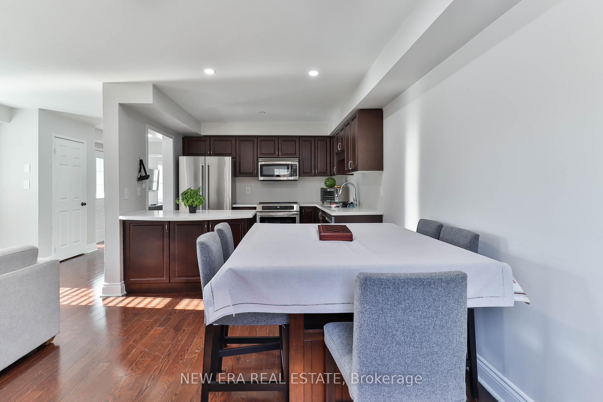 Photo 13 of 331 Davos Road, Vaughan, Vellore Village — HOMEH