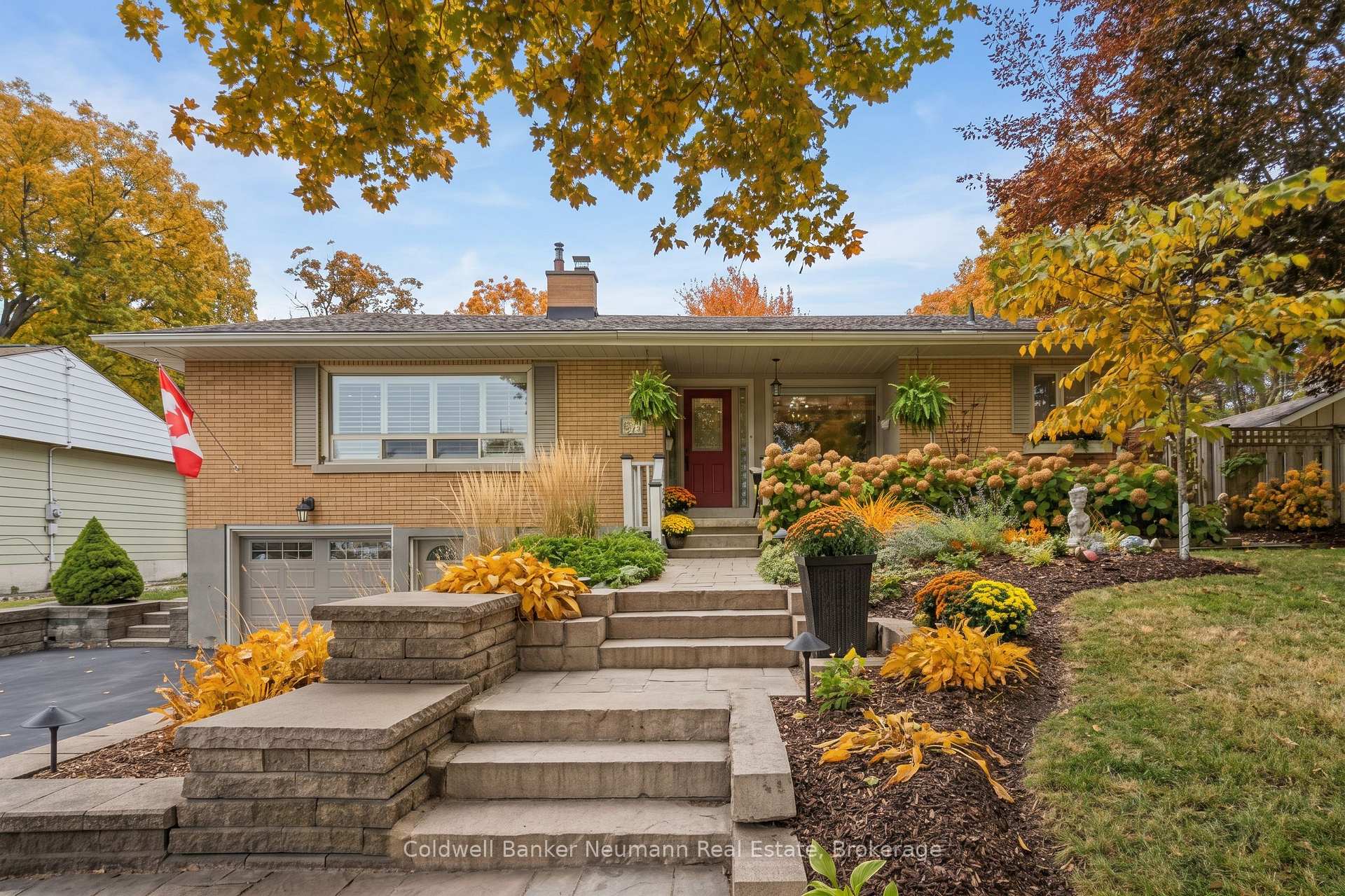Photo of 25 Bennett Avenue