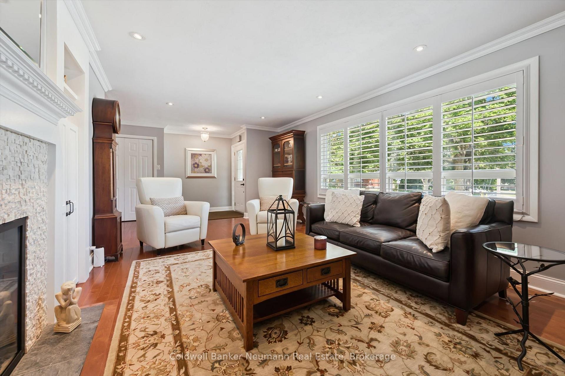 Photo 6 of 25 Bennett Avenue, Guelph, St. George's — HOMEH