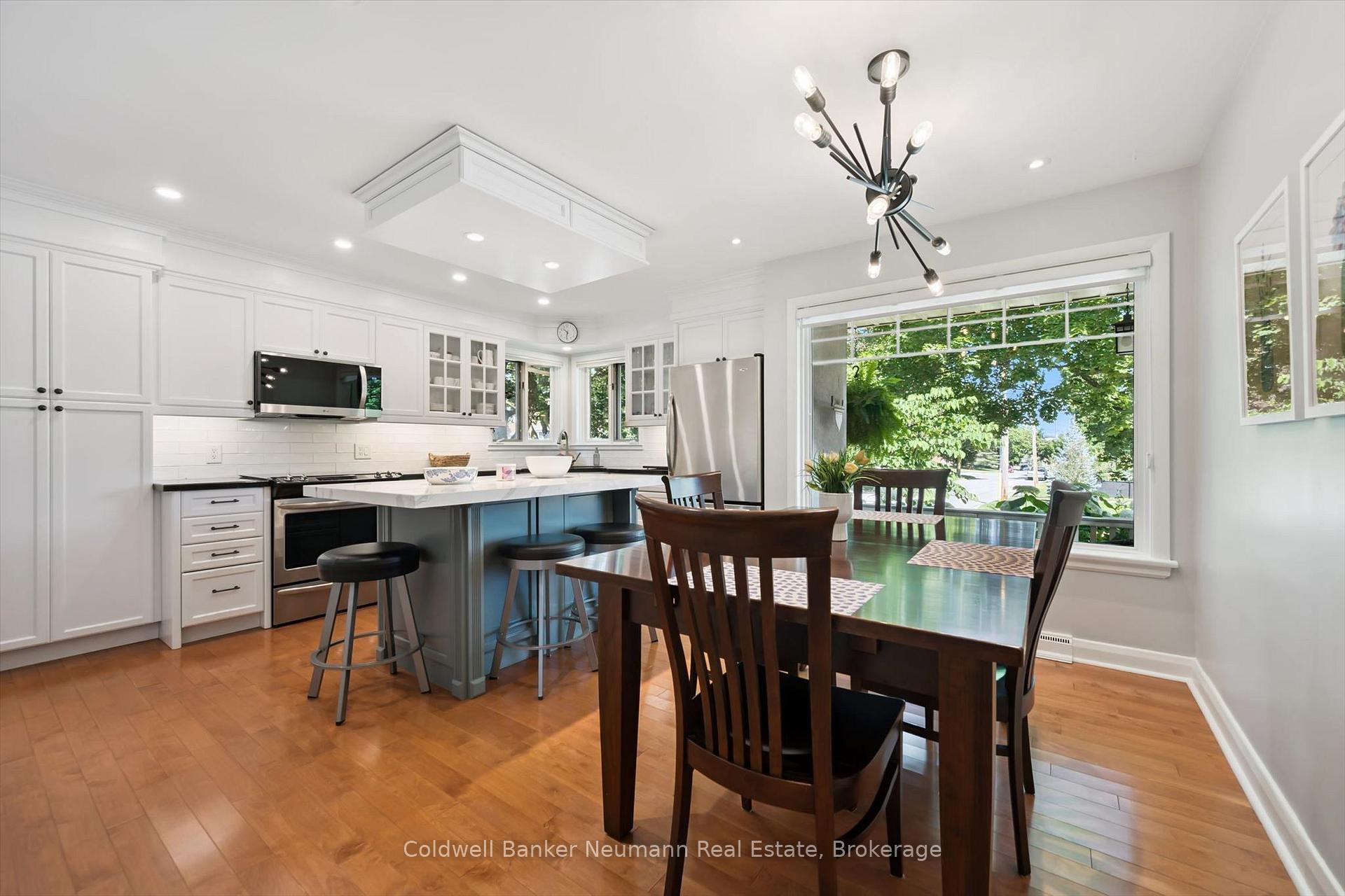 Photo 8 of 25 Bennett Avenue, Guelph, St. George's — HOMEH