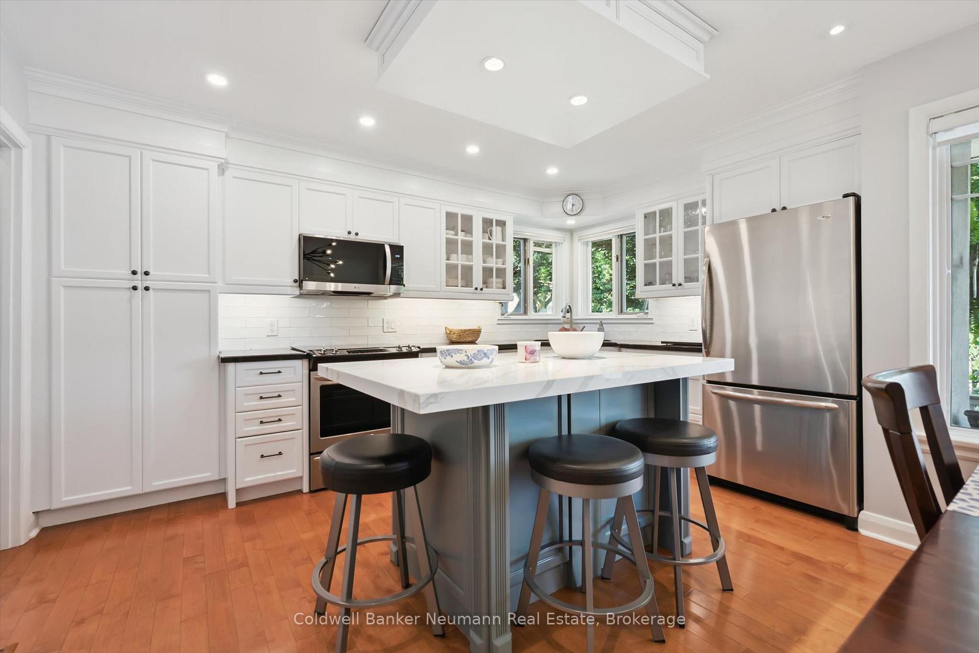 Photo 9 of 25 Bennett Avenue, Guelph, St. George's — HOMEH