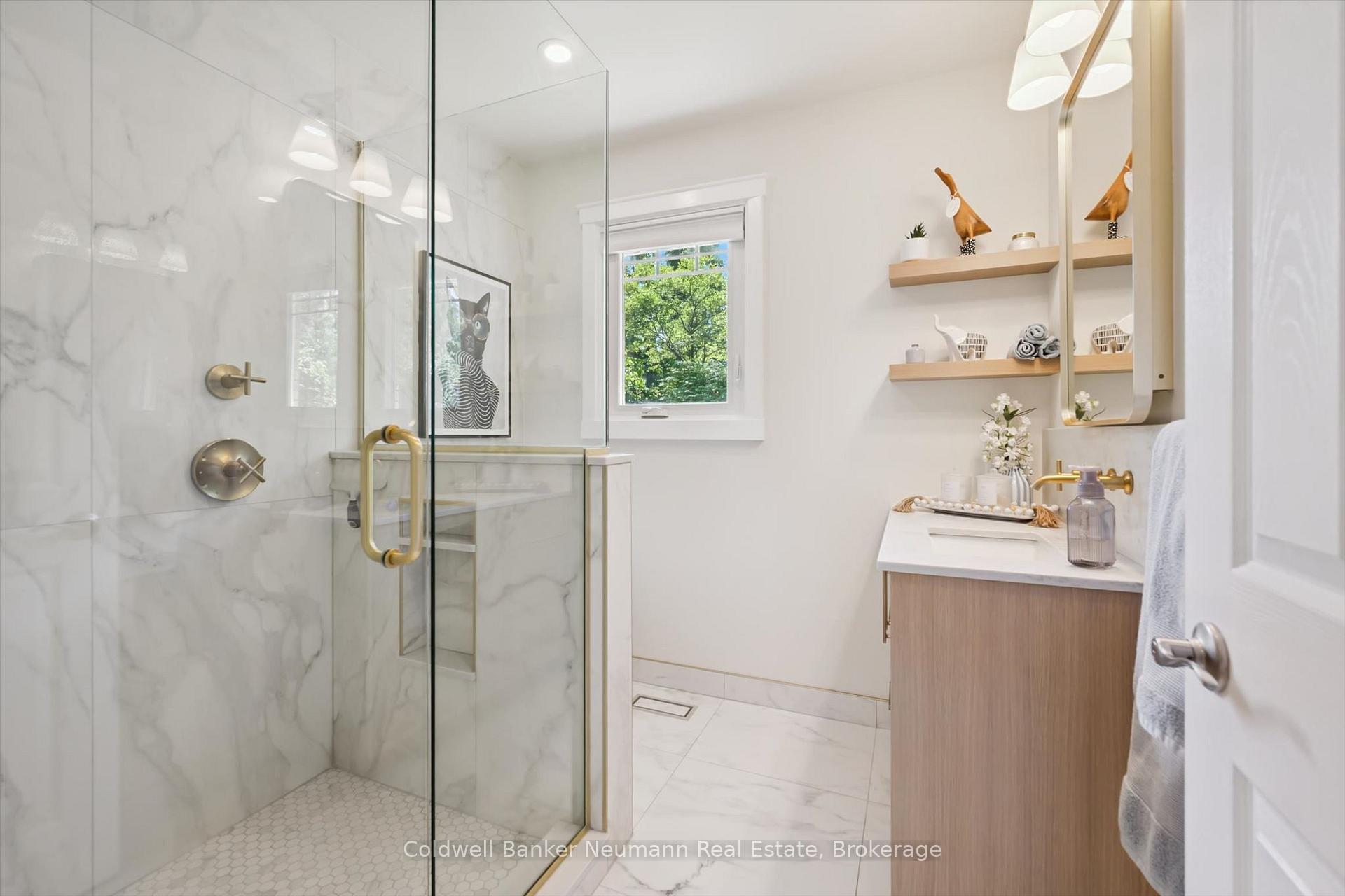 Photo 16 of 25 Bennett Avenue, Guelph, St. George's — HOMEH
