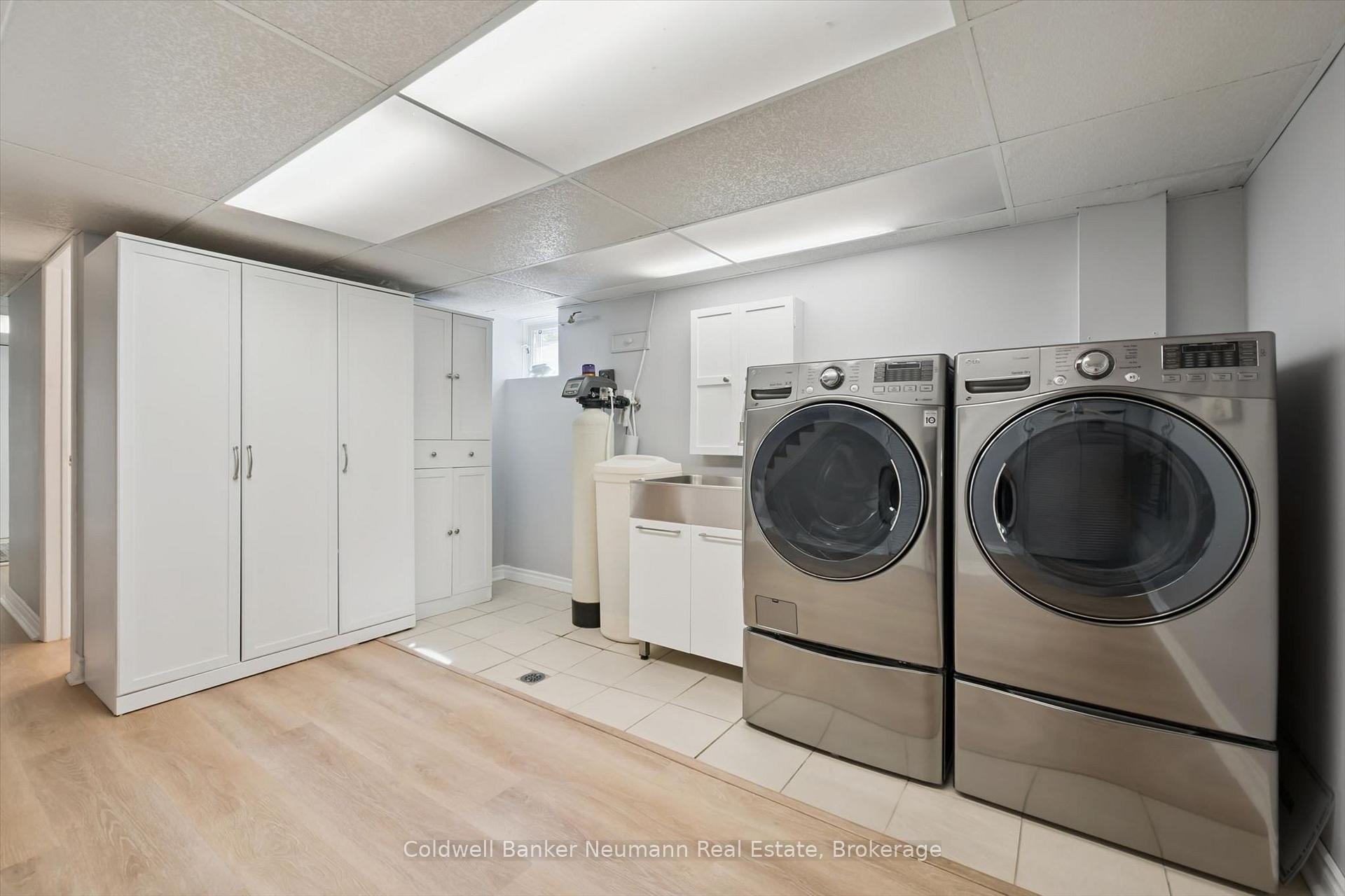 Photo 23 of 25 Bennett Avenue, Guelph, St. George's — HOMEH