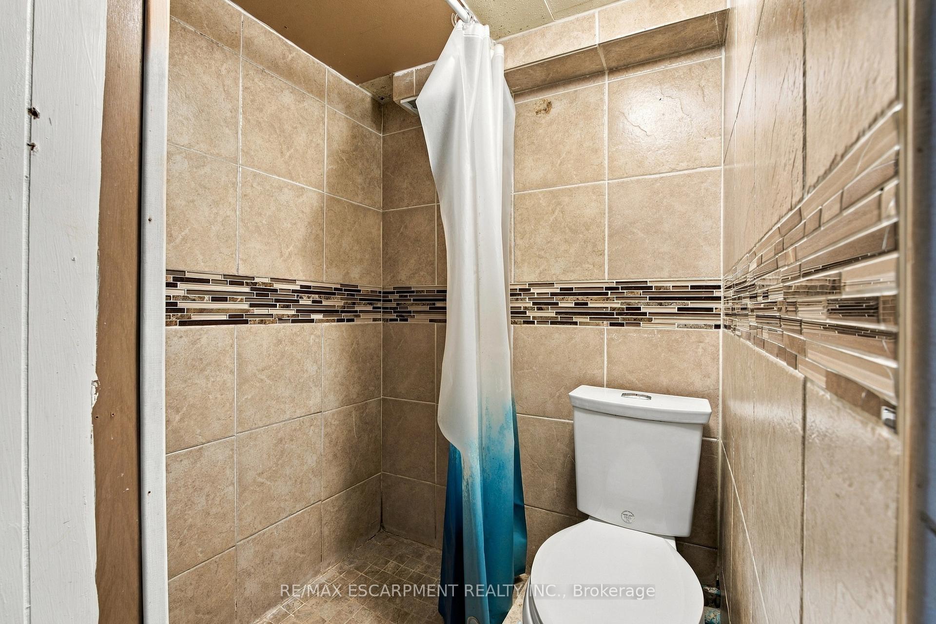 Photo 18 of 1054 Glendor Avenue, Burlington, Freeman — HOMEH