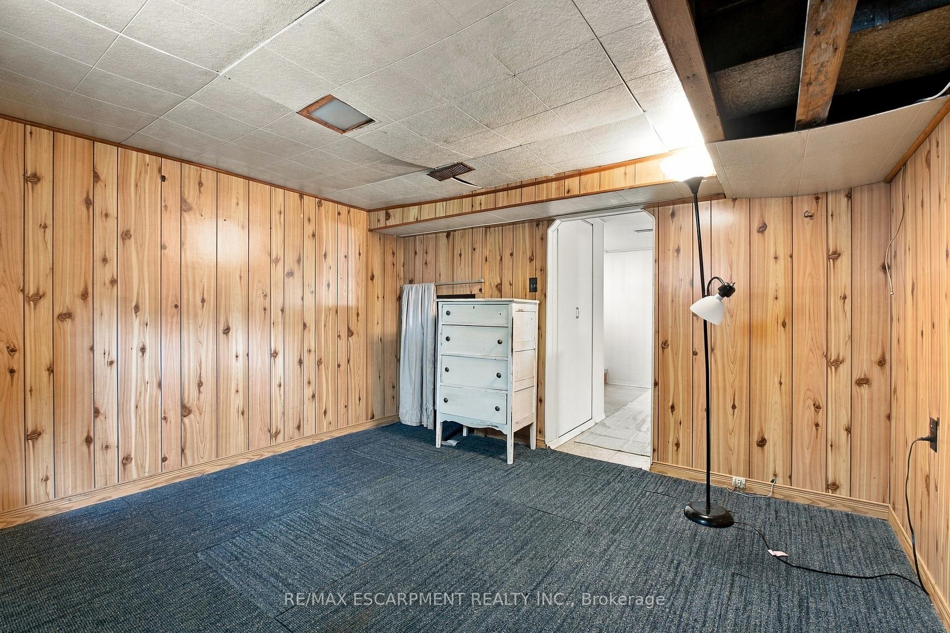 Photo 20 of 1054 Glendor Avenue, Burlington, Freeman — HOMEH