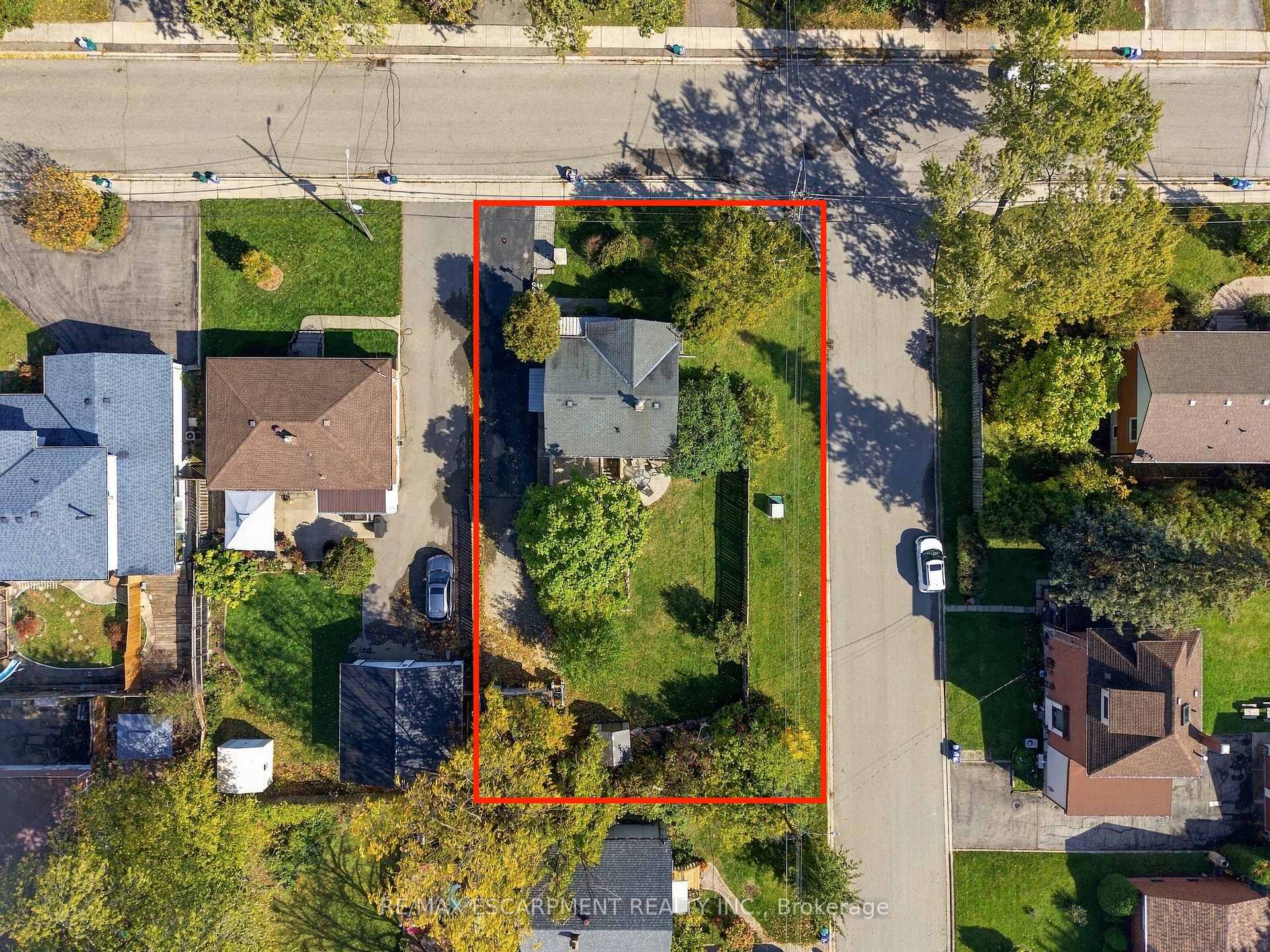 Photo 30 of 1054 Glendor Avenue, Burlington, Freeman — HOMEH