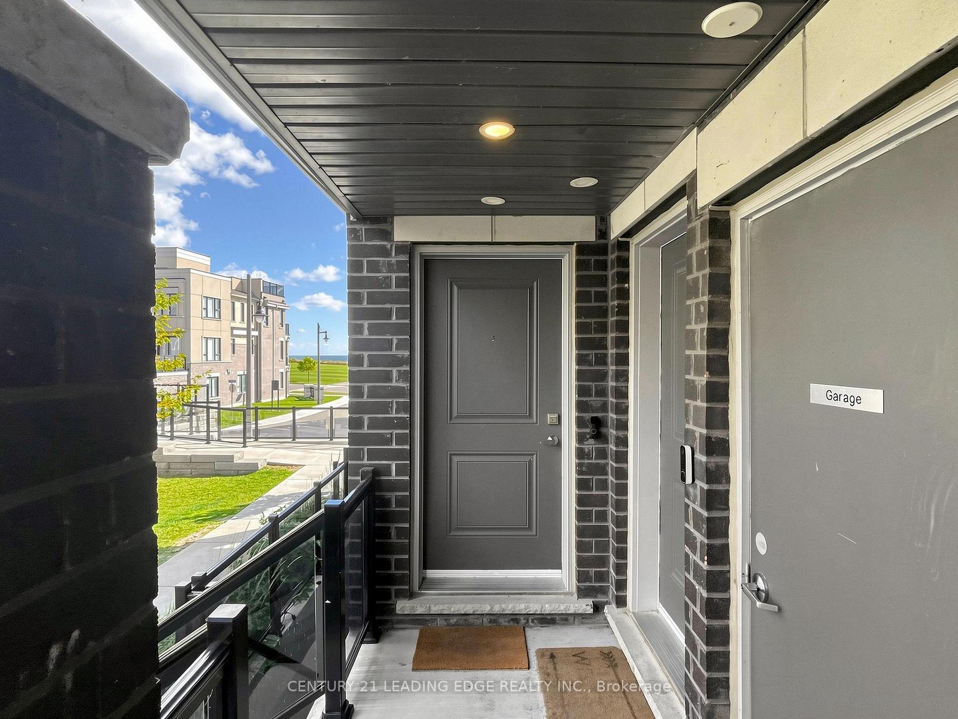 Photo 3 of Unit C, 17 Lookout Drive, Clarington, Bowmanville — HOMEH