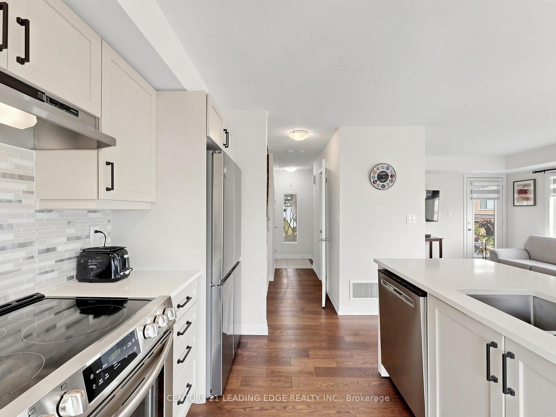 Photo 14 of Unit C, 17 Lookout Drive, Clarington, Bowmanville — HOMEH