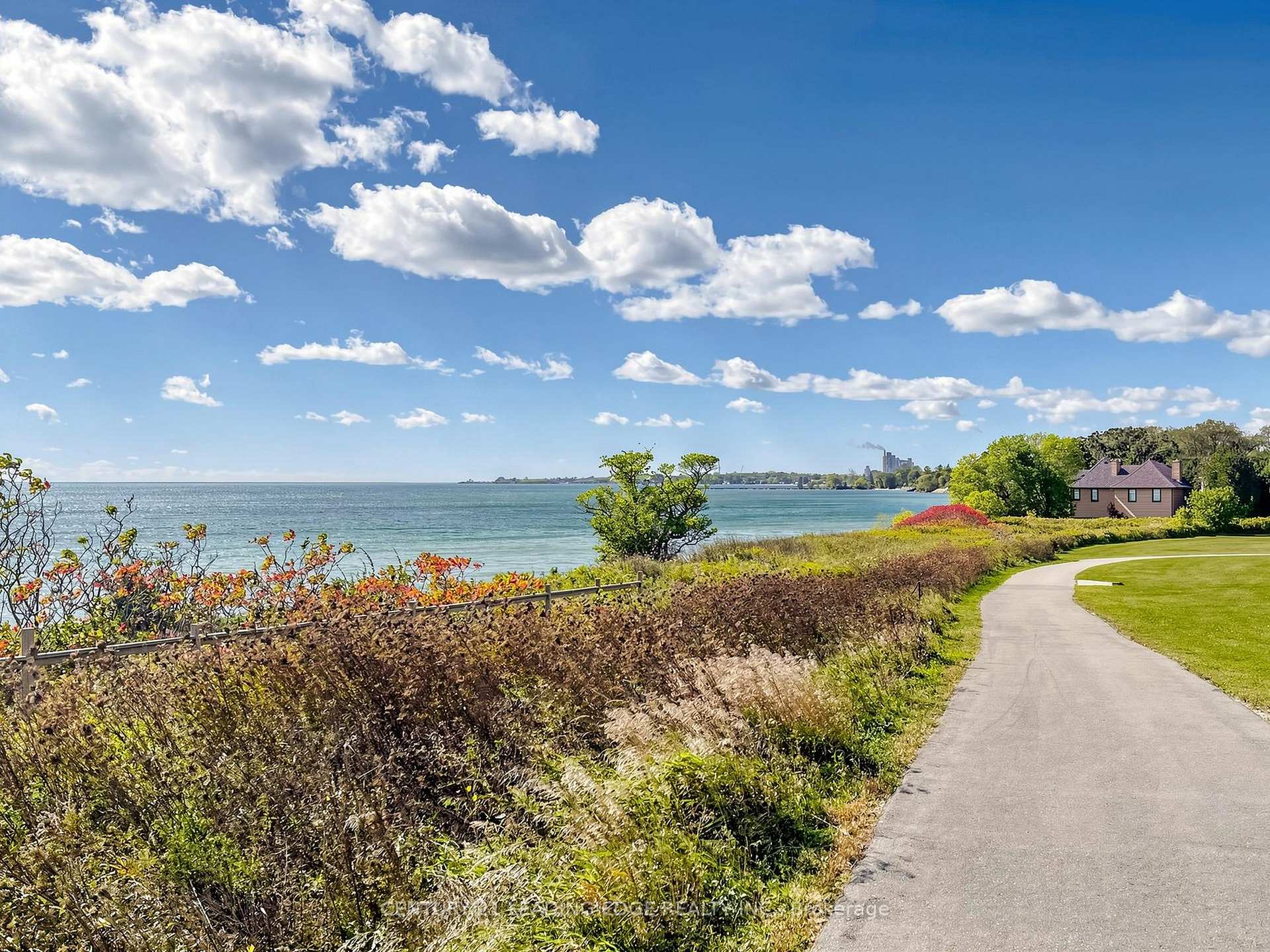 Photo 50 of Unit C, 17 Lookout Drive, Clarington, Bowmanville — HOMEH