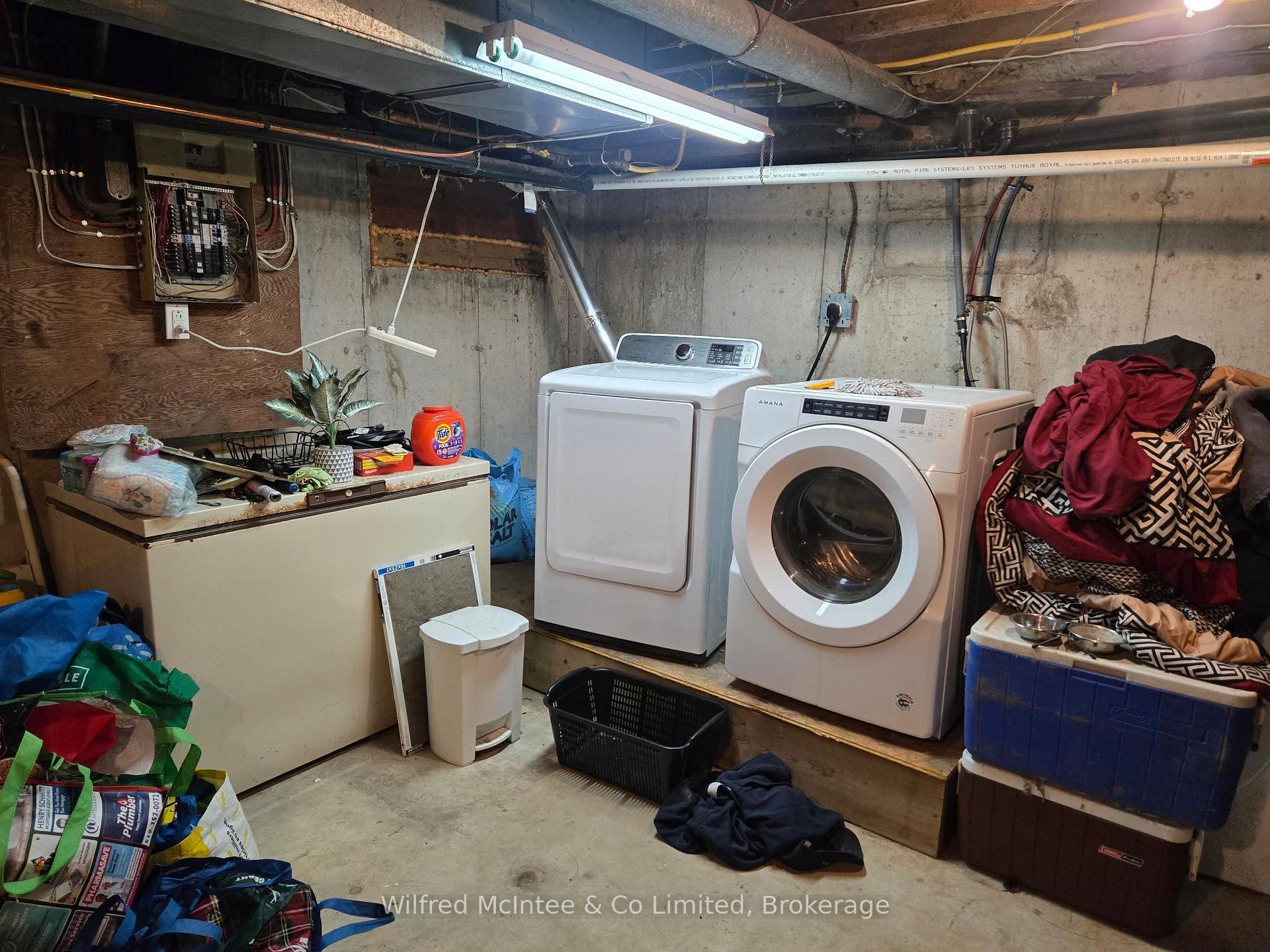 Photo 6 of 131 Clyde Street, Morris Turnberry, Bluevale — HOMEH