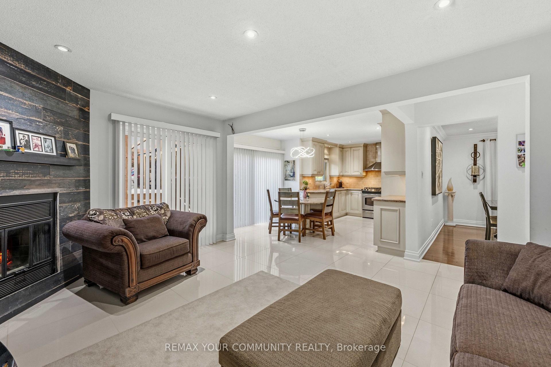 Photo 13 of 171 Rosedale Heights Drive, Vaughan, Uplands — HOMEH