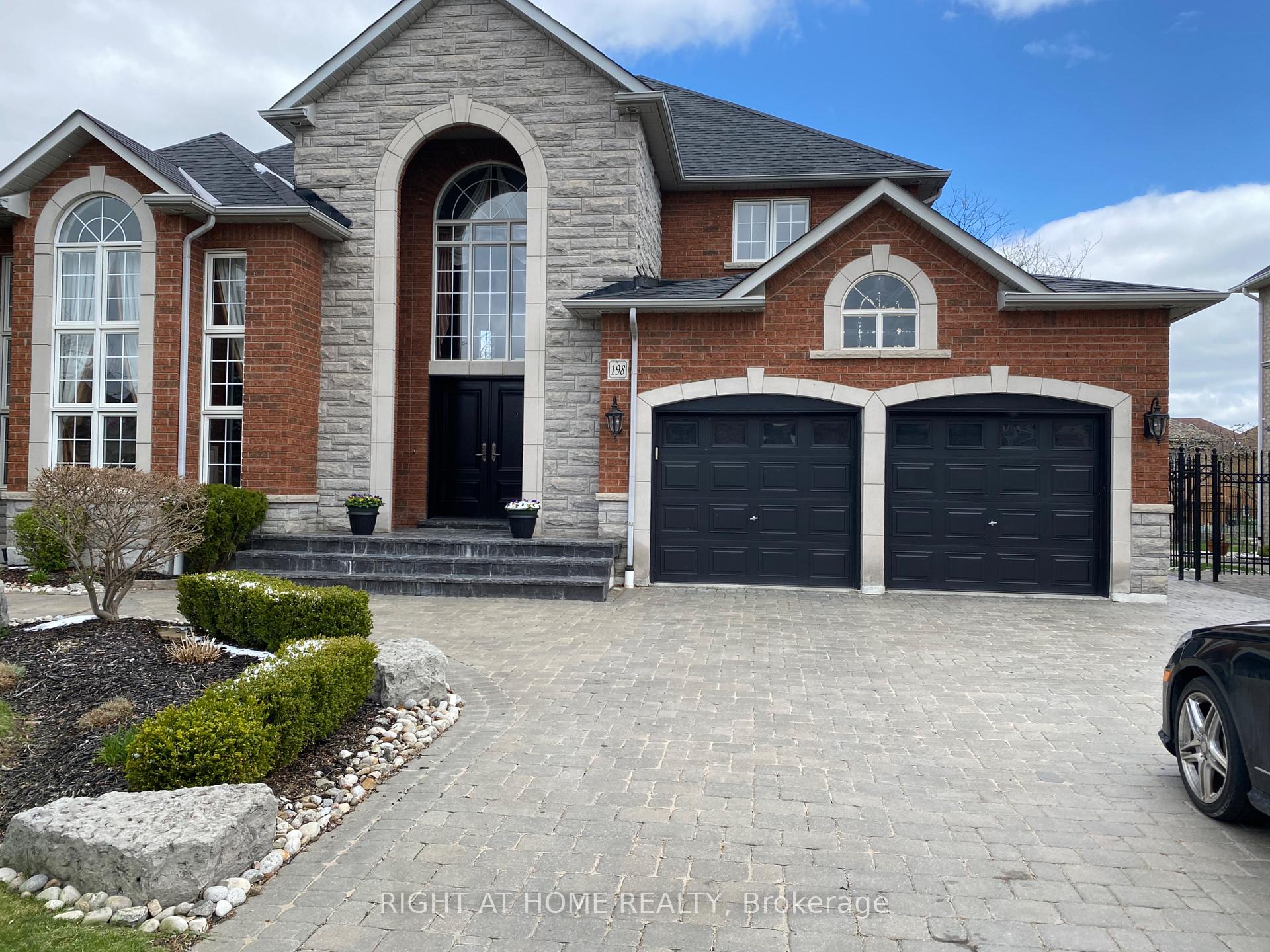 Photo of Unit basement, 198 novaview Crescent