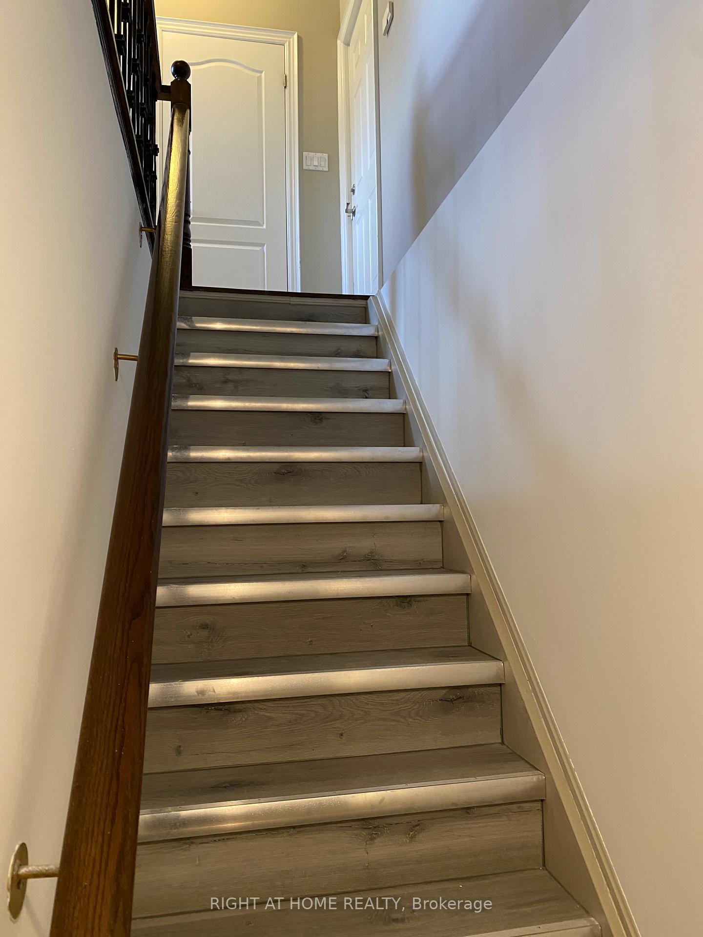 Photo 5 of Unit basement, 198 novaview Crescent, Vaughan, East Woodbridge — HOMEH