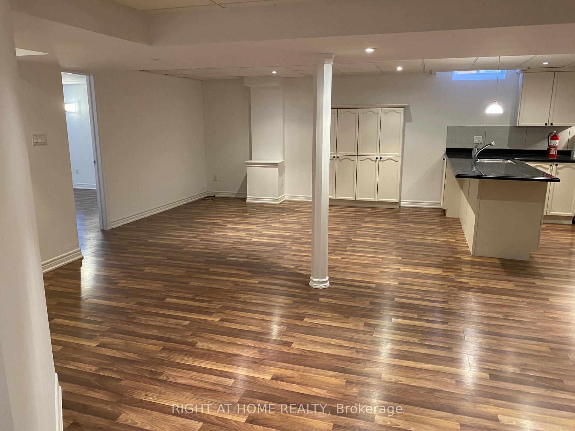 Photo 10 of Unit basement, 198 novaview Crescent, Vaughan, East Woodbridge — HOMEH