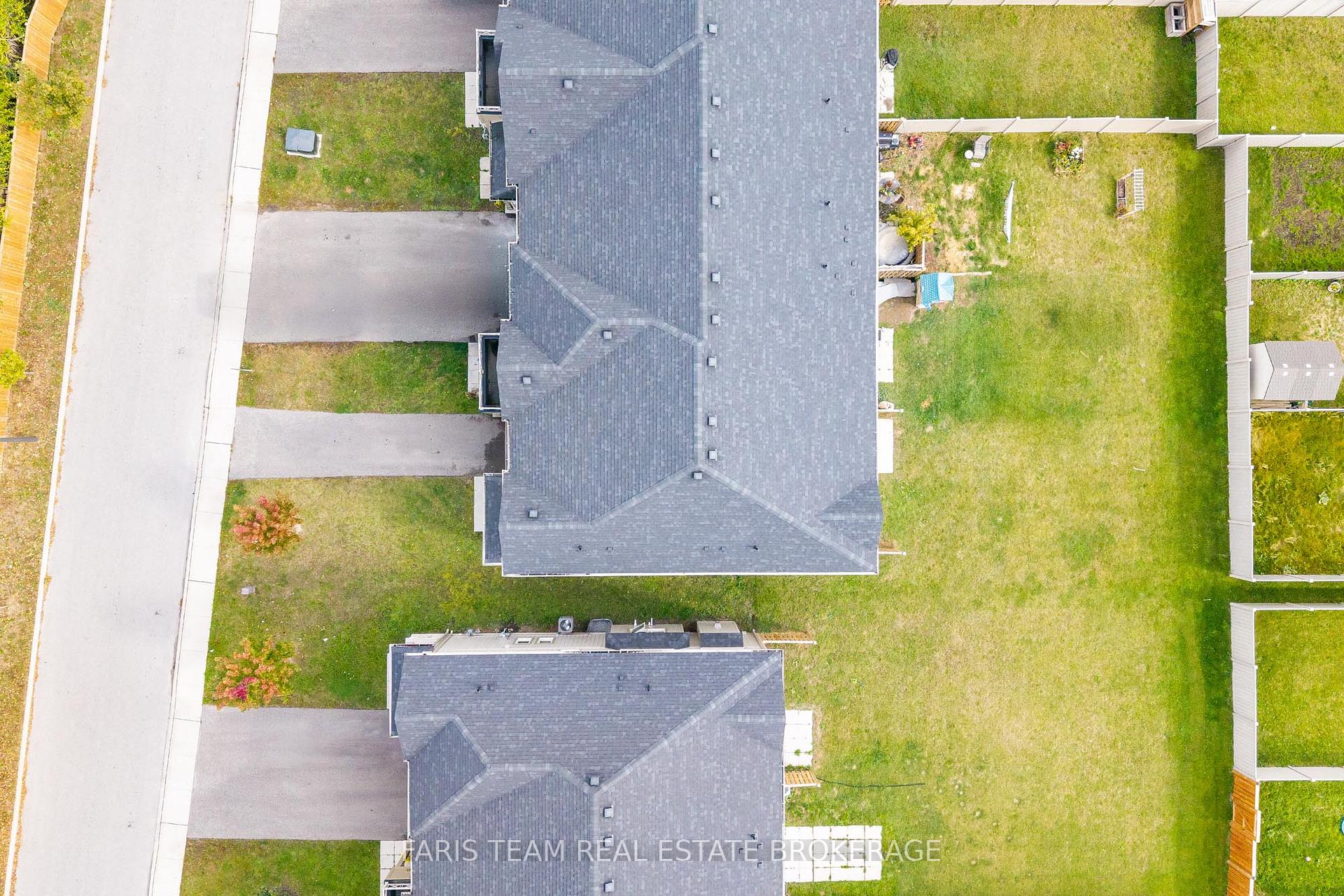 Photo 25 of 11 Churchlea Mews, Orillia — HOMEH