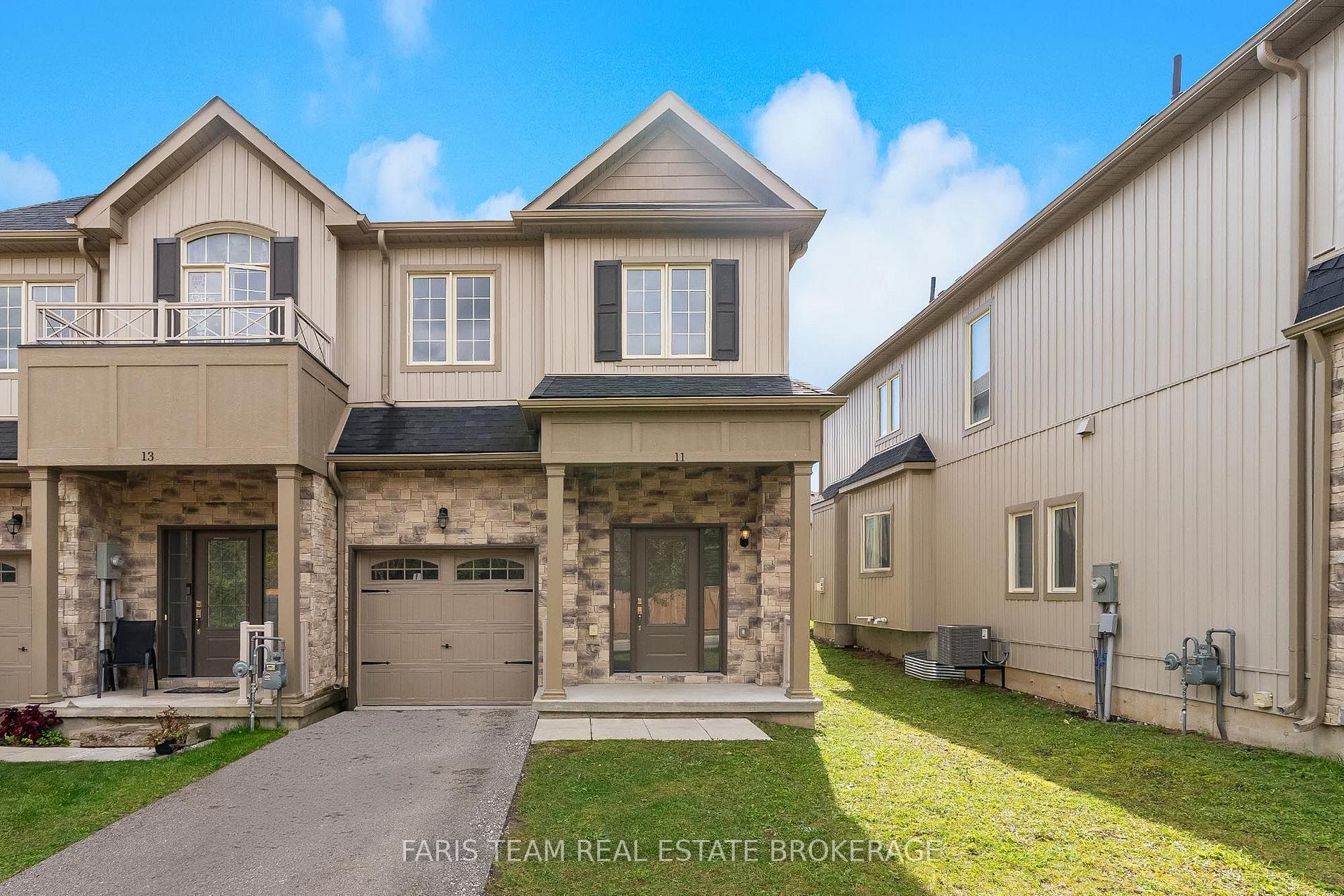 Photo 2 of 11 Churchlea Mews, Orillia — HOMEH