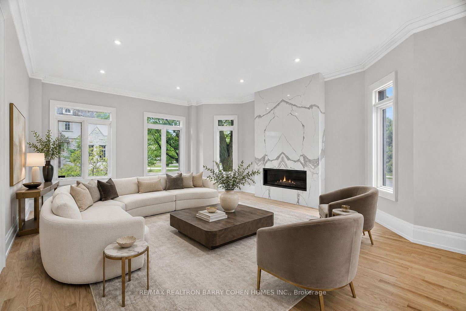 Photo 8 of 63 Gordon Road, North York, St. Andrew-Windfields — HOMEH