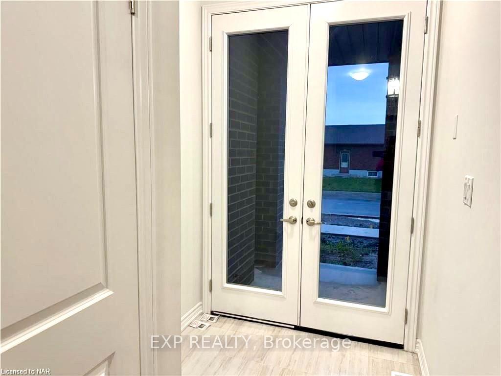 Photo 2 of 113 Laugher Avenue, Welland, Lincoln/Crowland — HOMEH