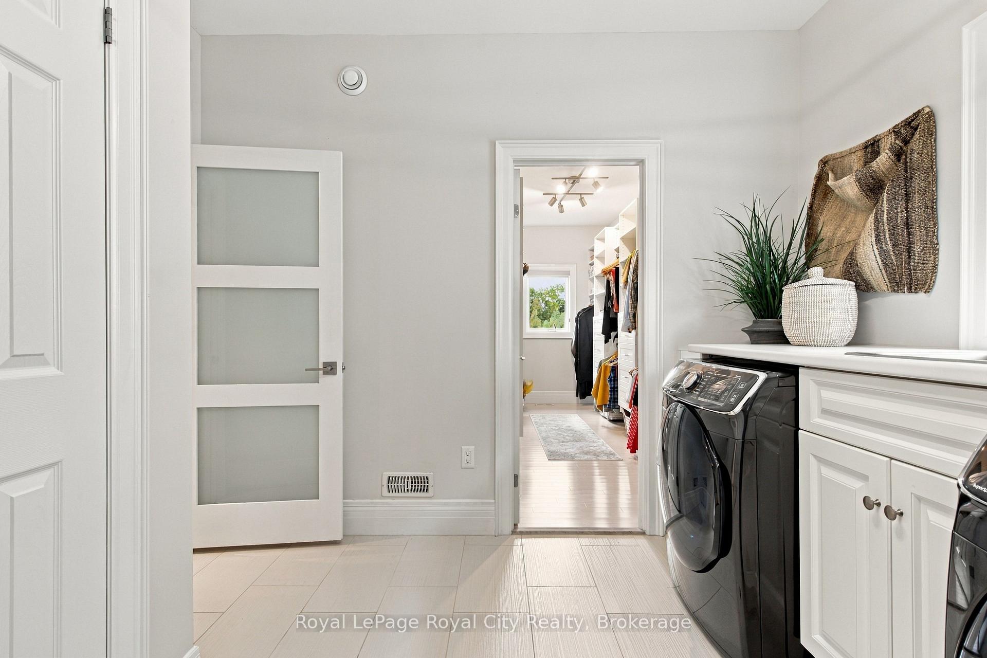Photo 37 of 96 McCann Street, Guelph, Kortright East — HOMEH