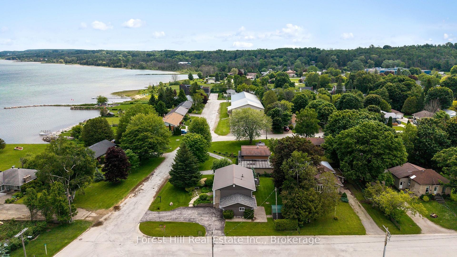 Photo 35 of 535 George Street, South Bruce Peninsula — HOMEH