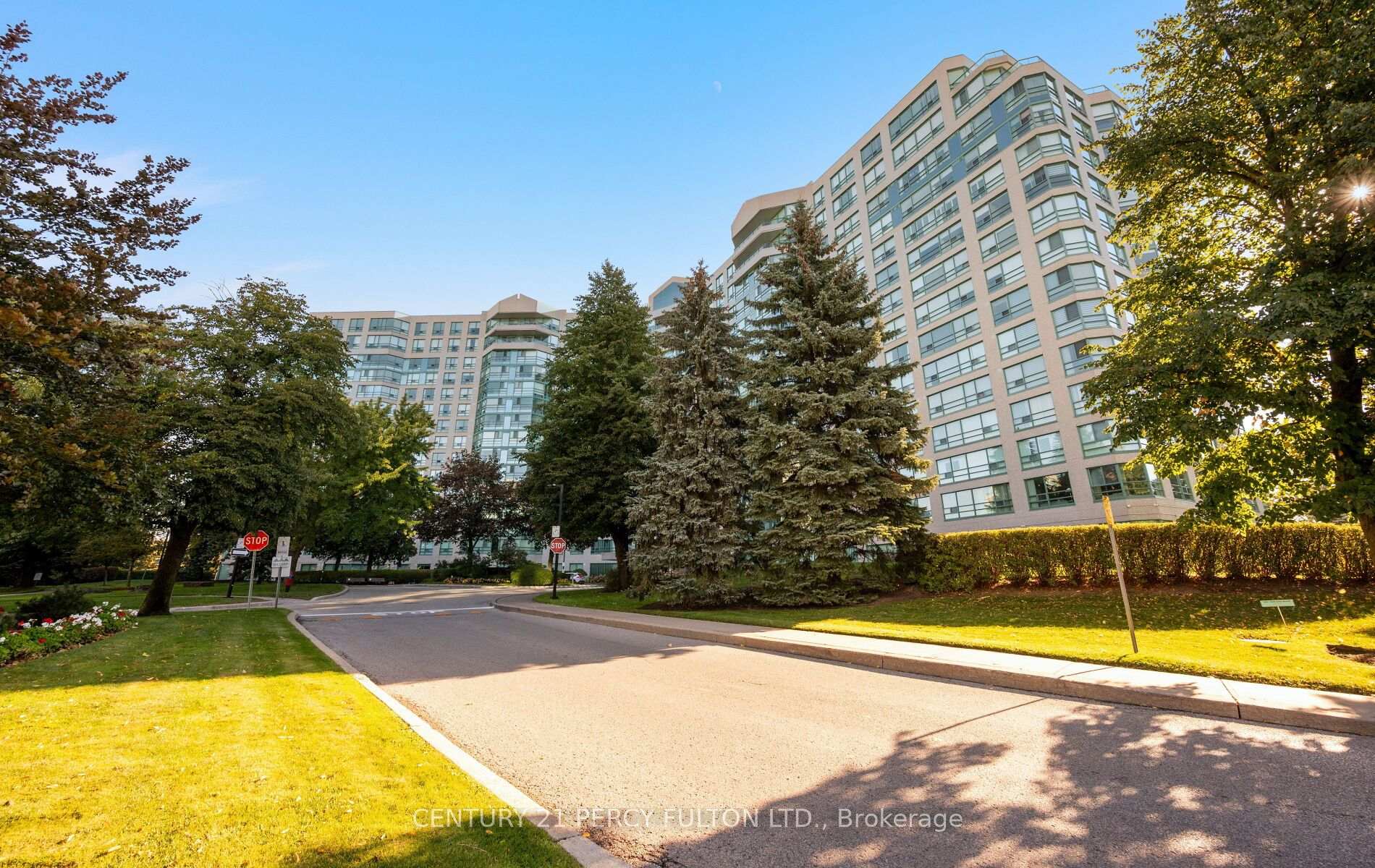 Photo 7 of Unit 624, 7825 Bayview Avenue, Markham, Aileen-Willowbrook — HOMEH
