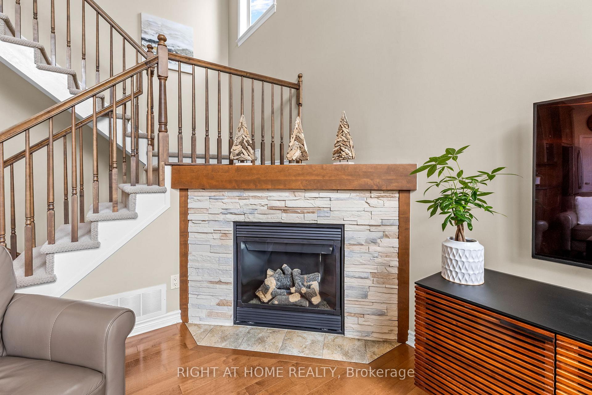 Photo 10 of 983 Fieldfair Way, Ottawa, Notting Hill/Summerside — HOMEH