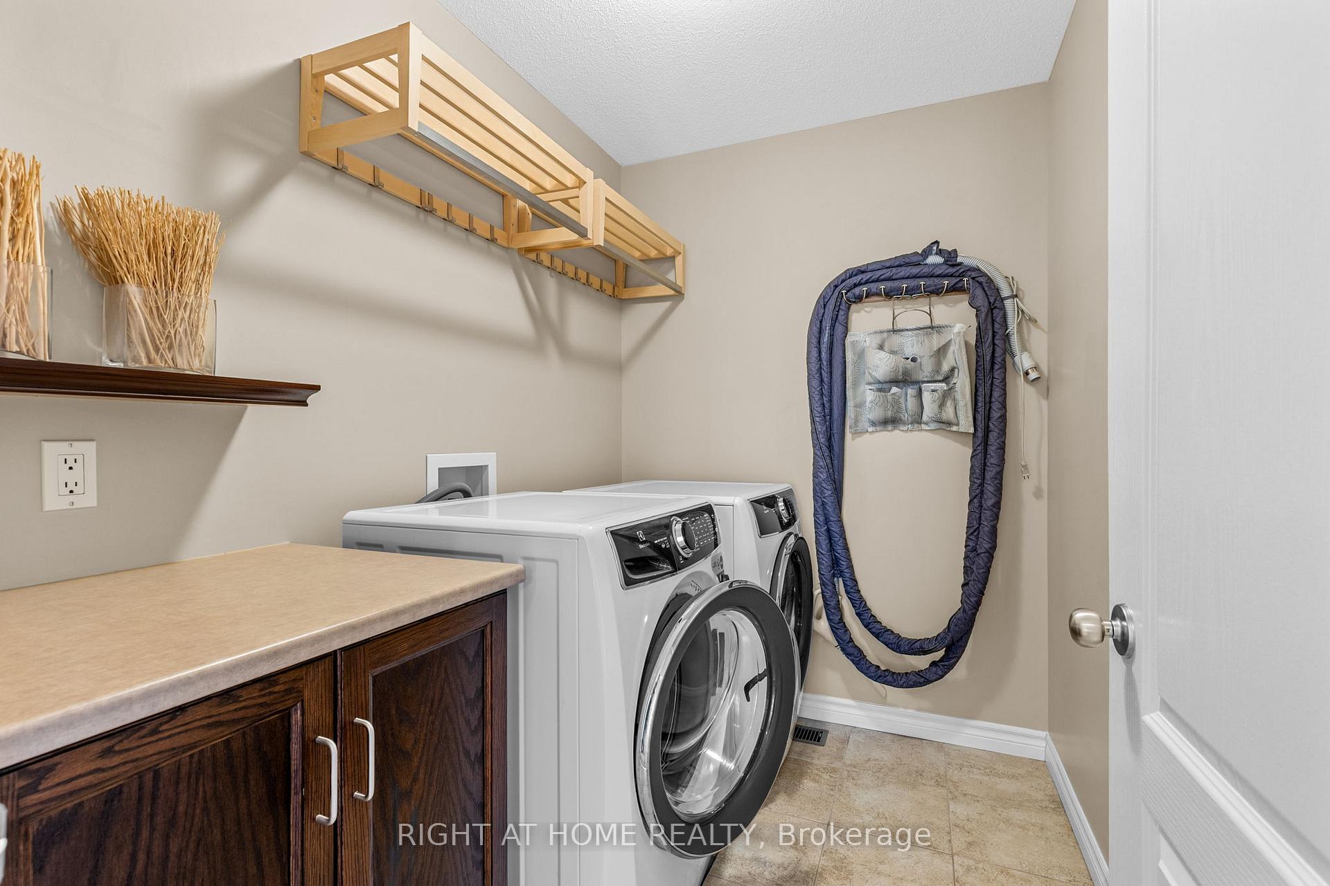 Photo 29 of 983 Fieldfair Way, Ottawa, Notting Hill/Summerside — HOMEH